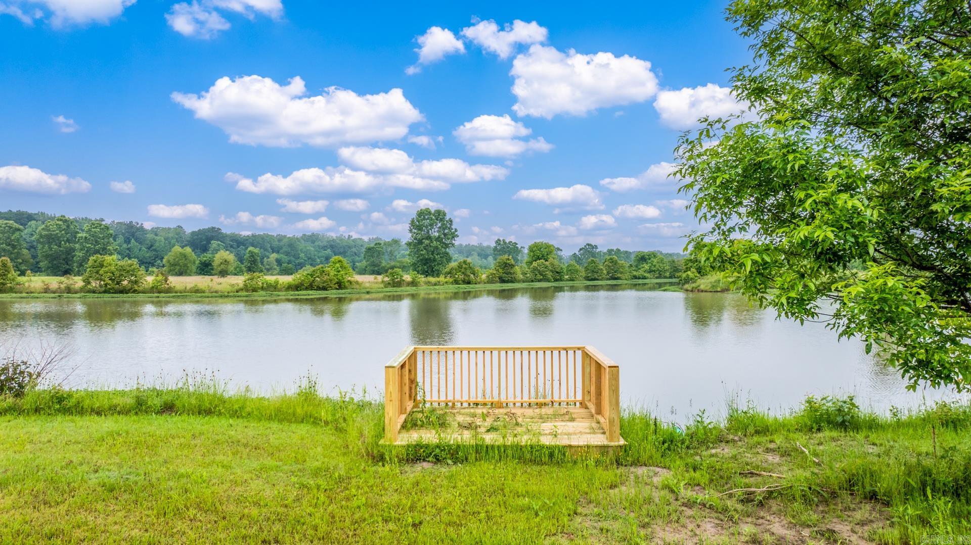 705  MOUND VIEW  England, AR