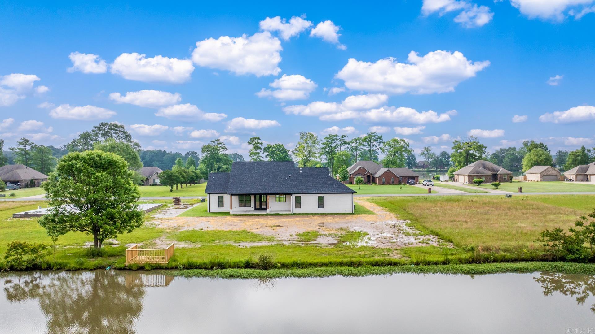 705  MOUND VIEW  England, AR