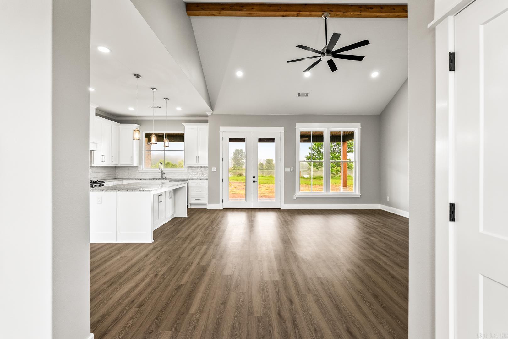 705  MOUND VIEW  England, AR