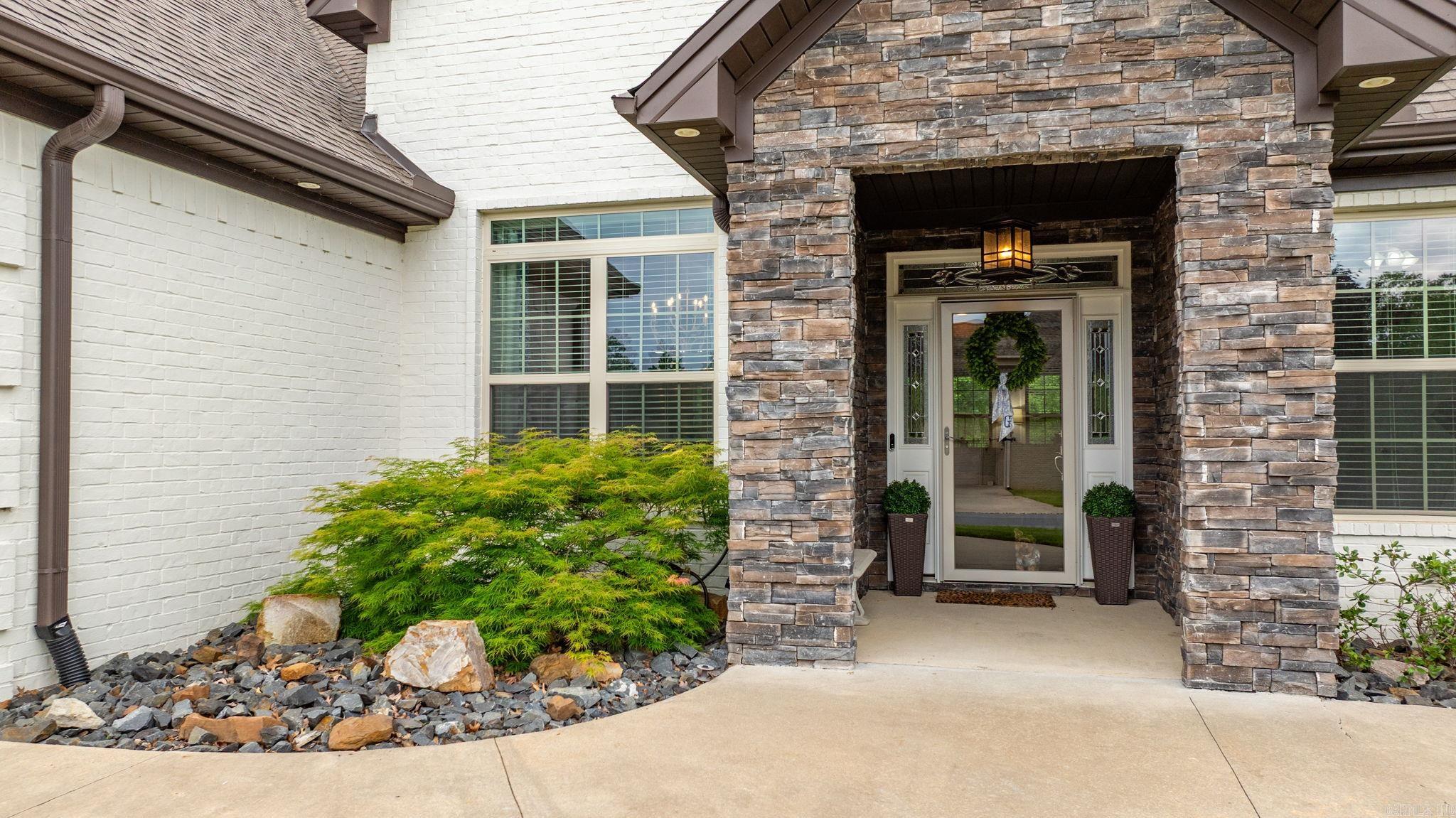 216  Lake Valley Drive  Maumelle, AR
