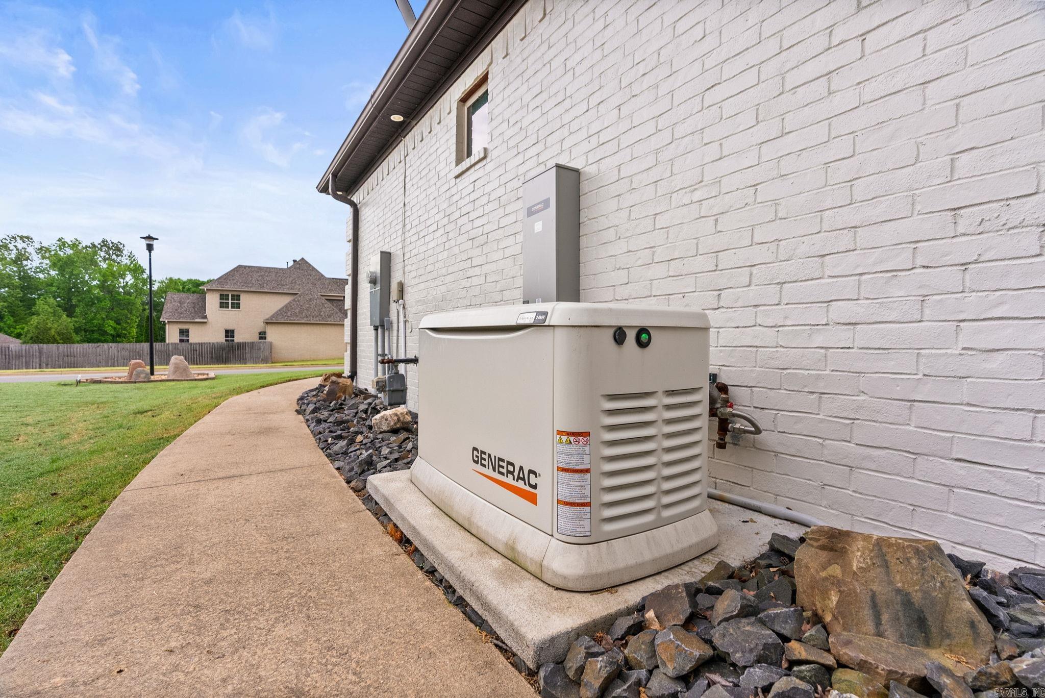 216  Lake Valley Drive  Maumelle, AR