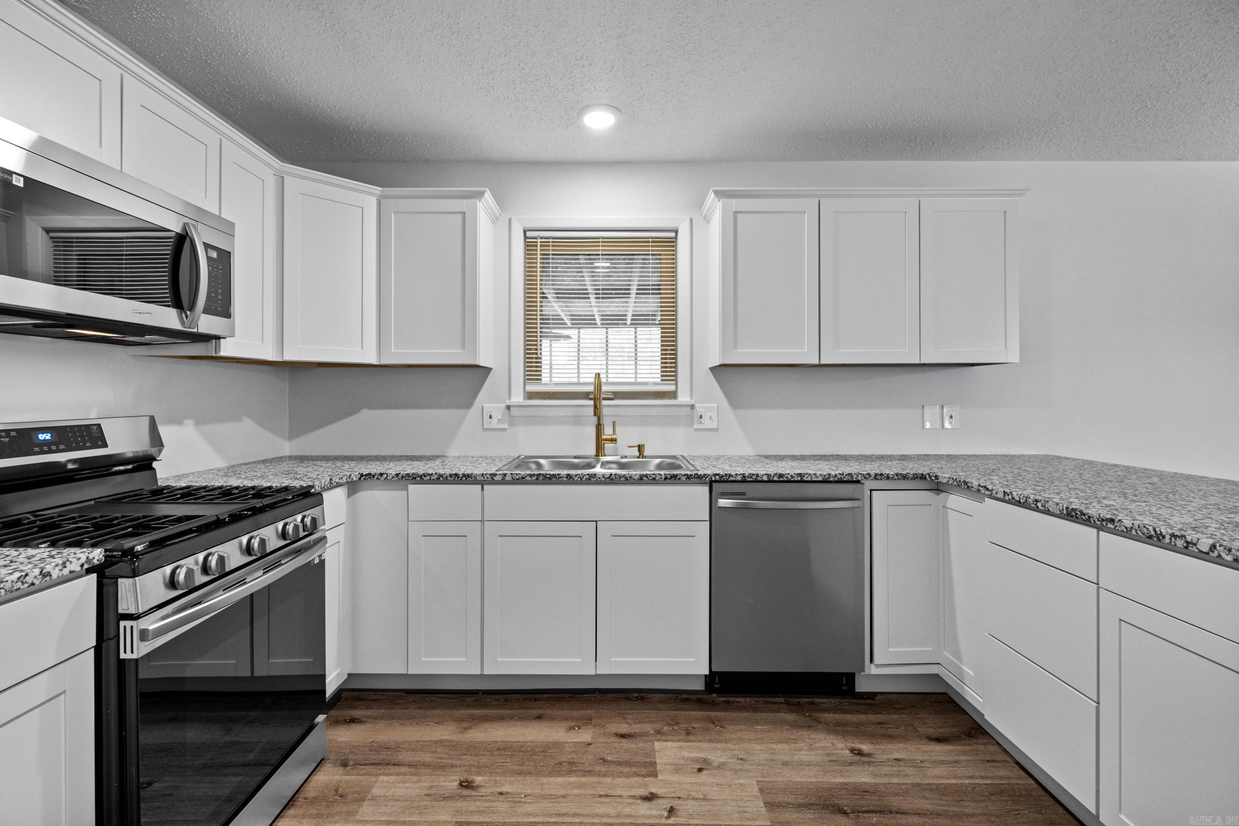 718  Coulter  Sherwood, AR