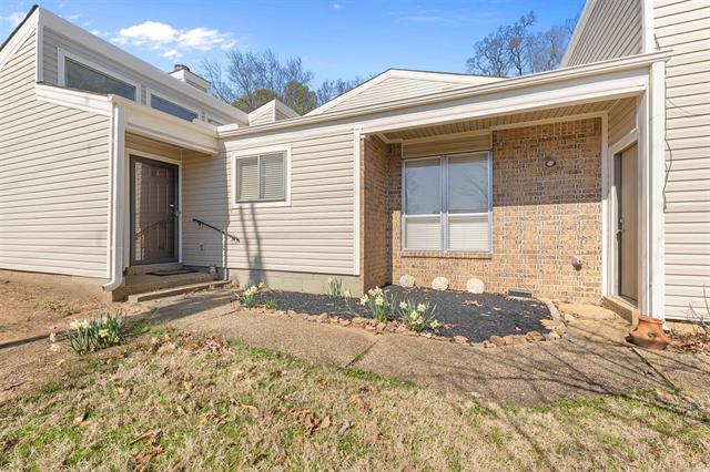 2004  Broken Bow  North Little Rock, AR
