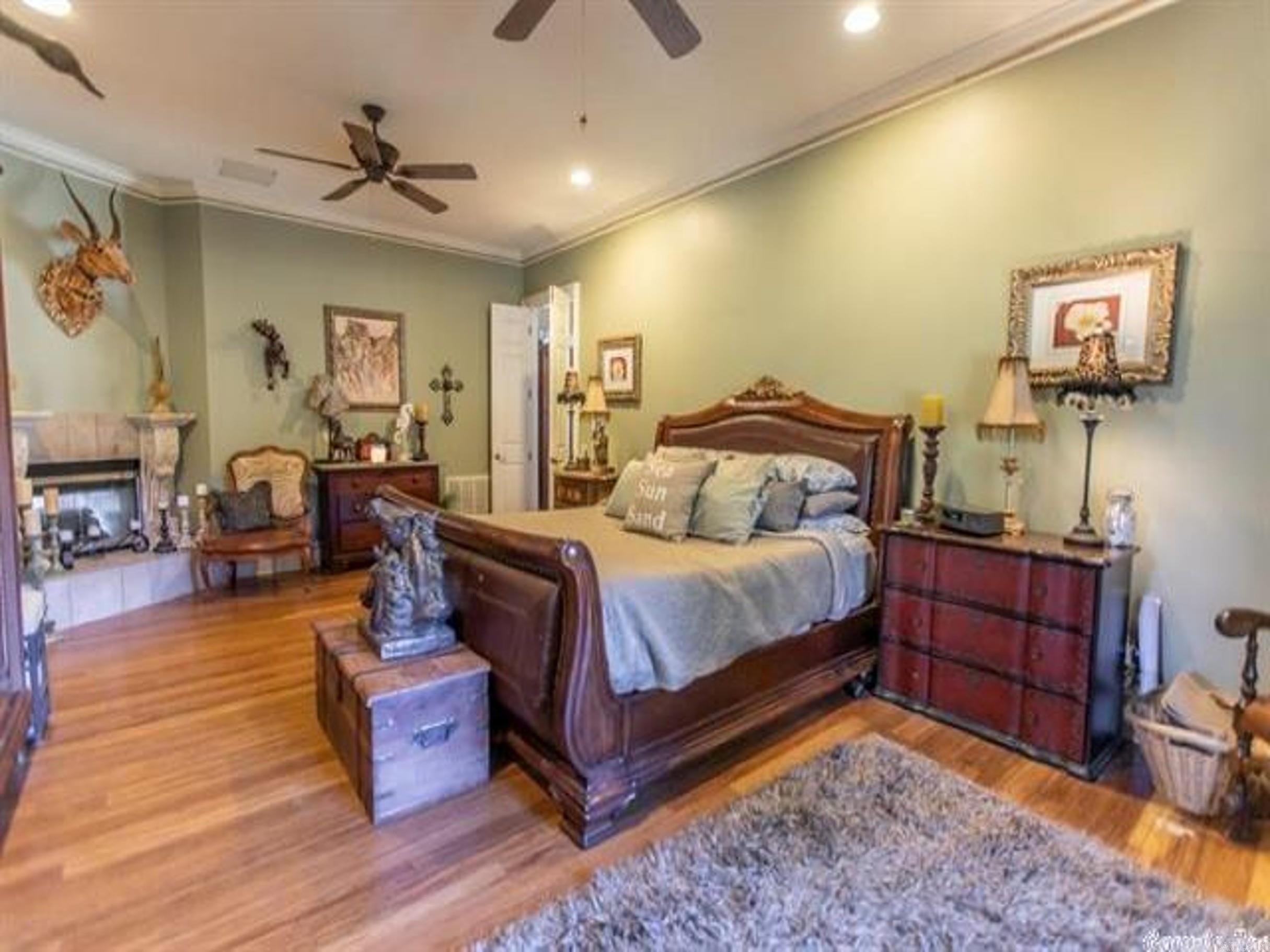 11209  Barrett  Roland, AR