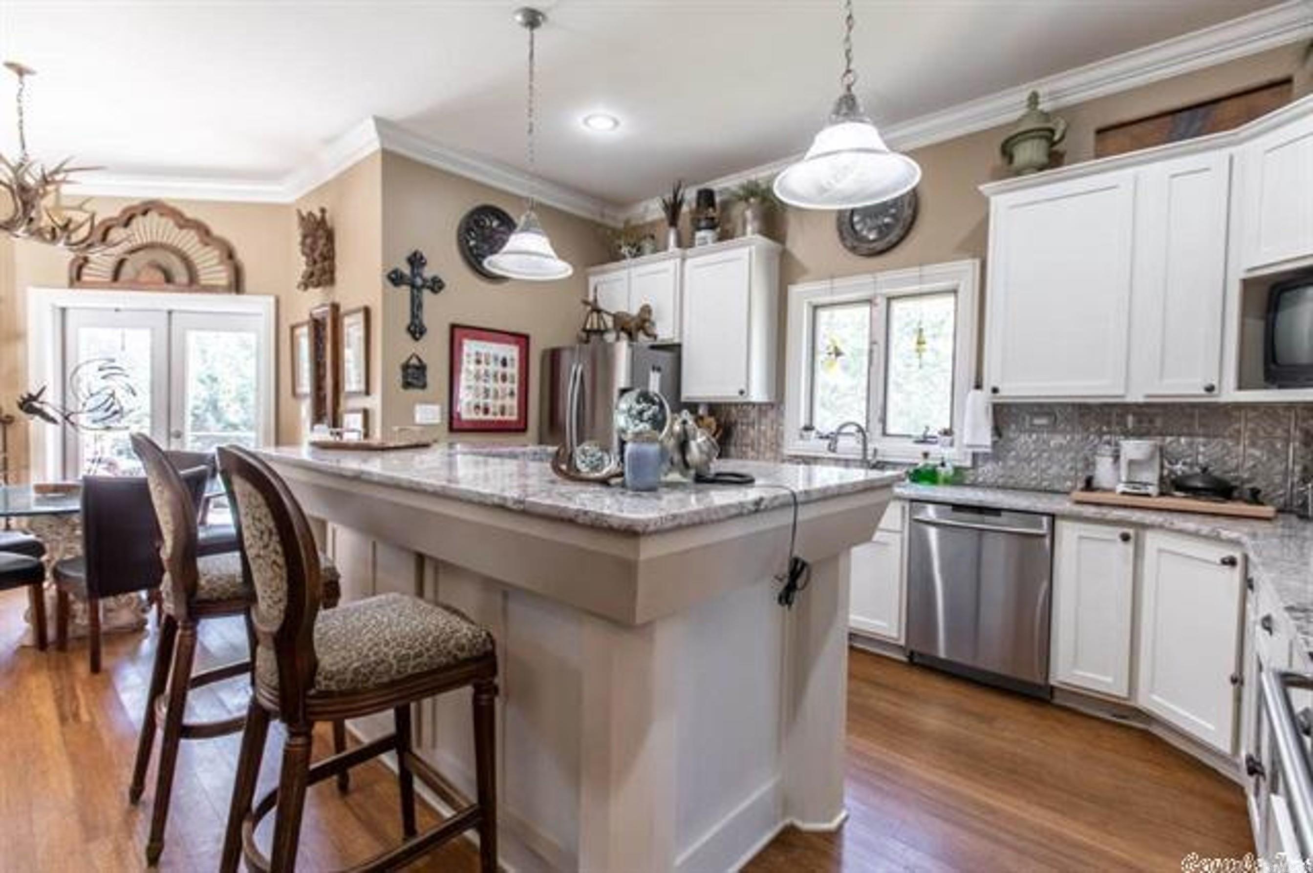 11209  Barrett  Roland, AR