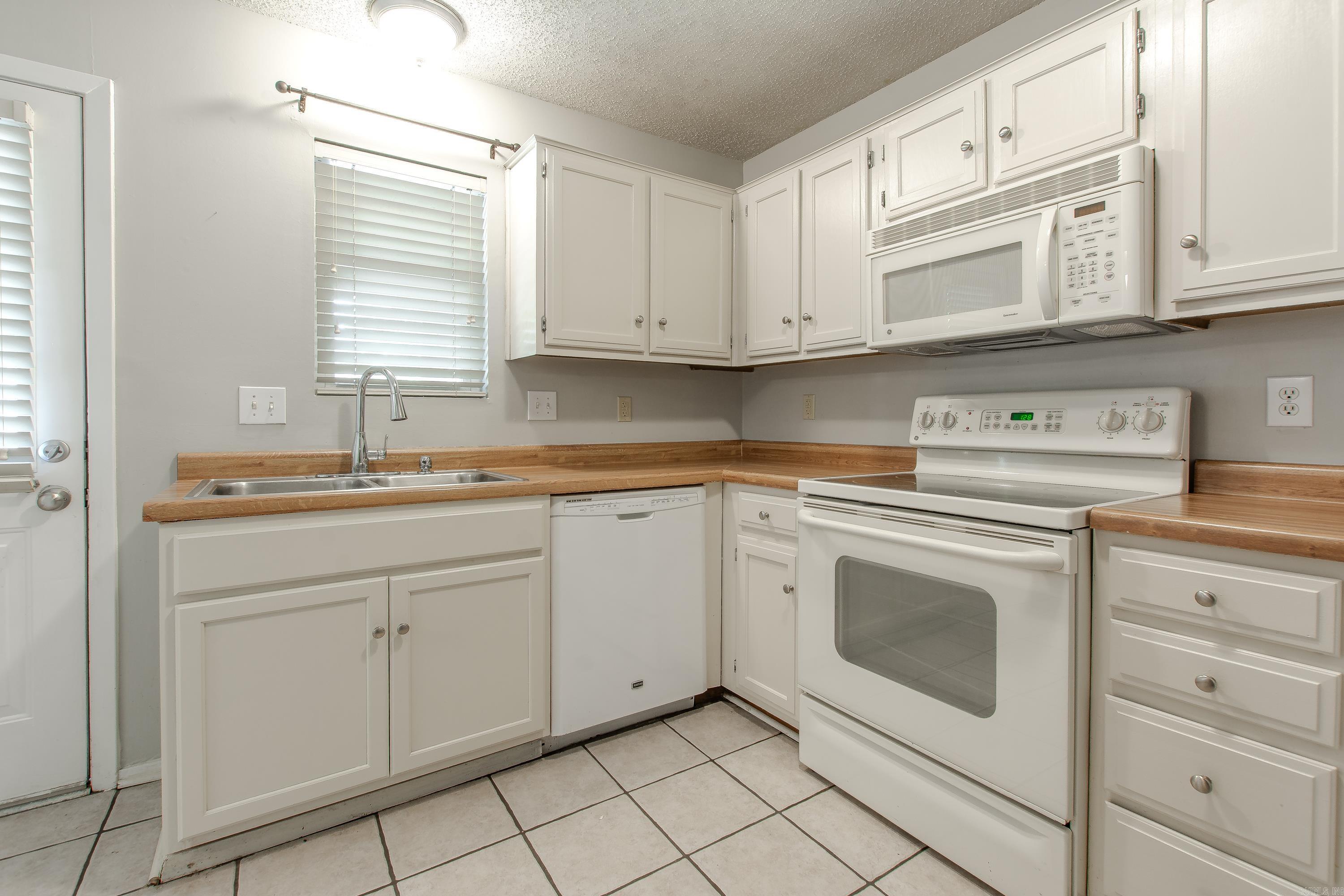 200  Pine Forest  Maumelle, AR