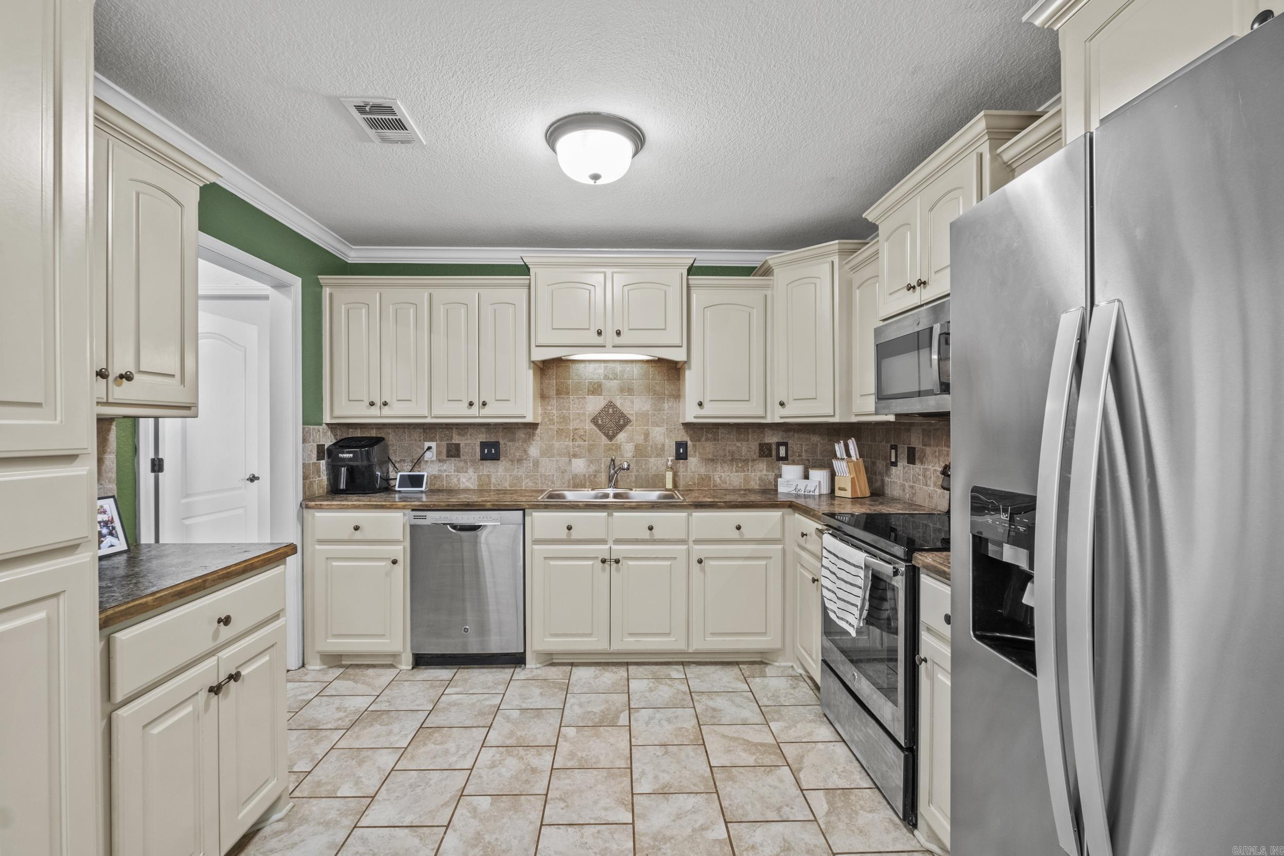 26  Poplar  Ward, AR