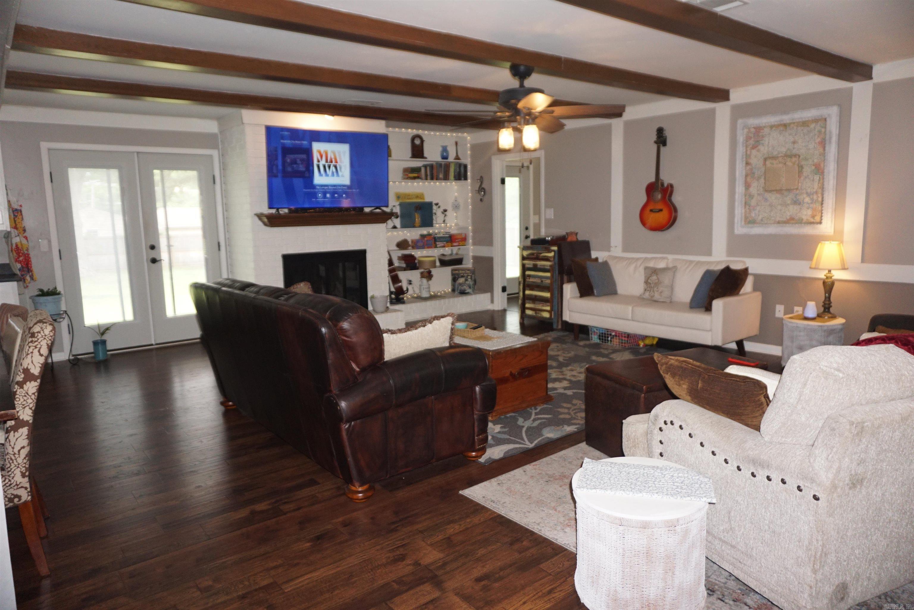 8  Tina  Searcy, AR