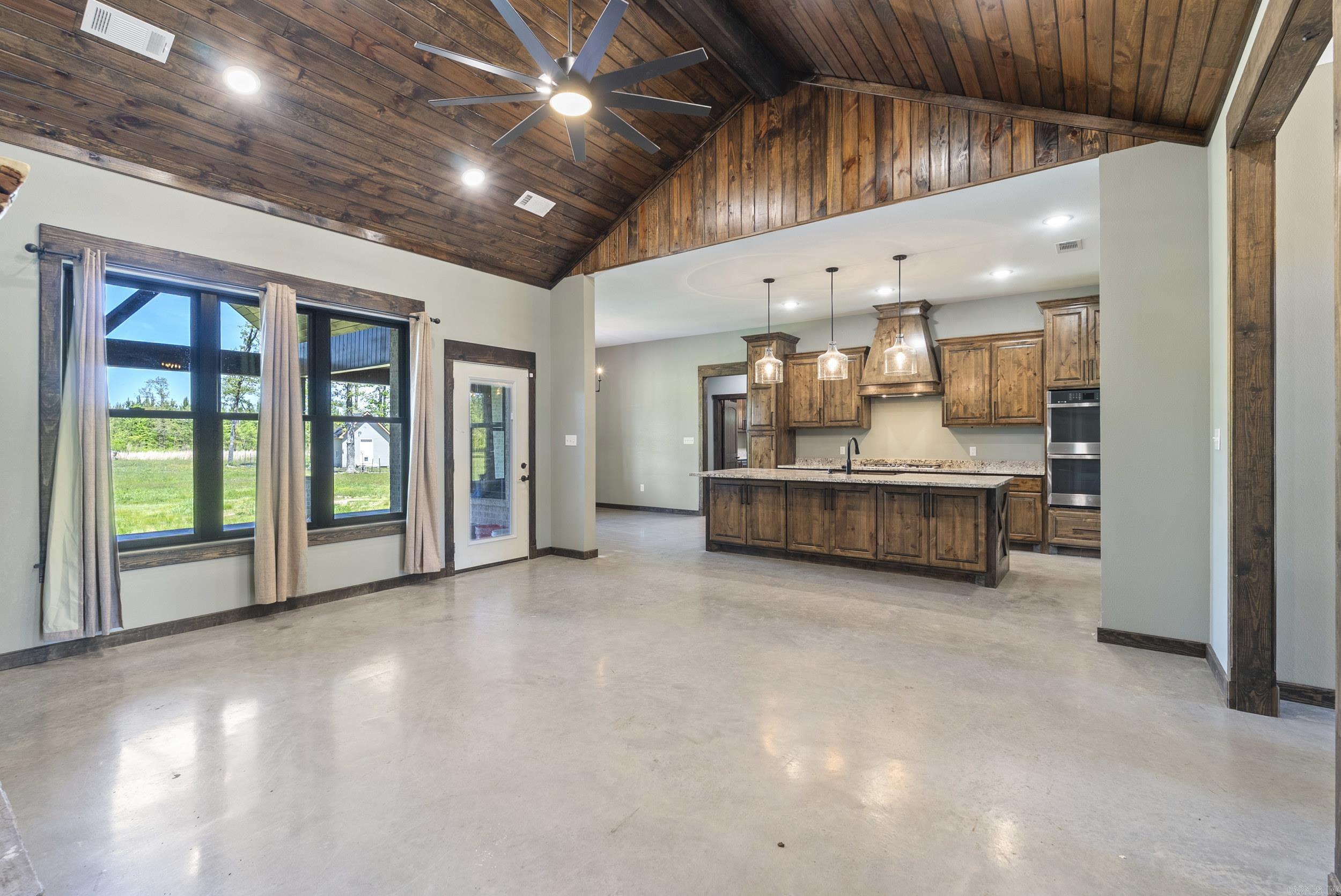 8899  Grant County Rd 75  Sheridan, AR