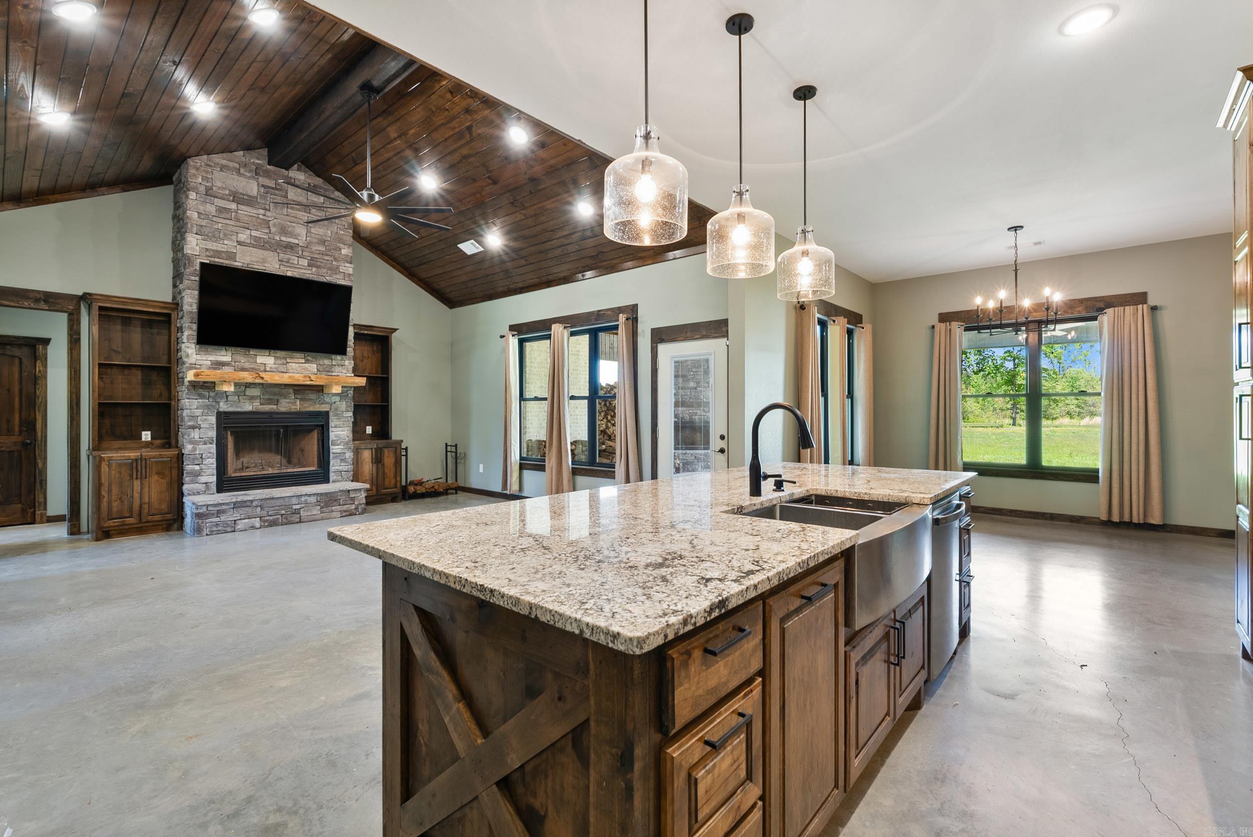 8899  Grant County Rd 75  Sheridan, AR