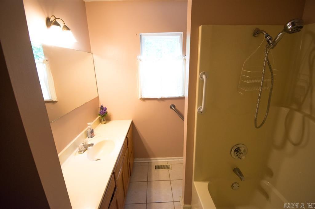 259  Pine Crest  Mountain View, AR