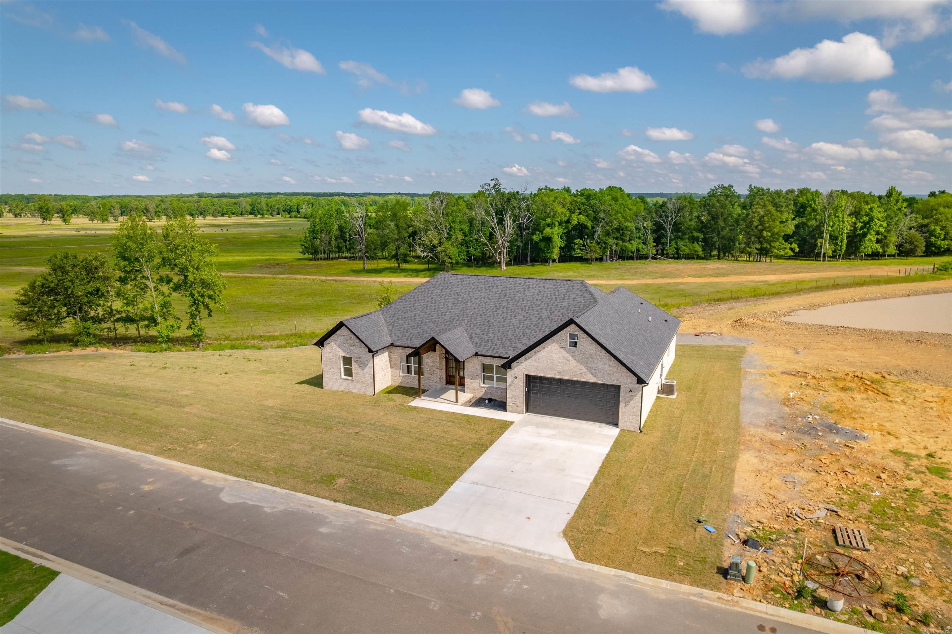 239  Michelle  Beebe, AR
