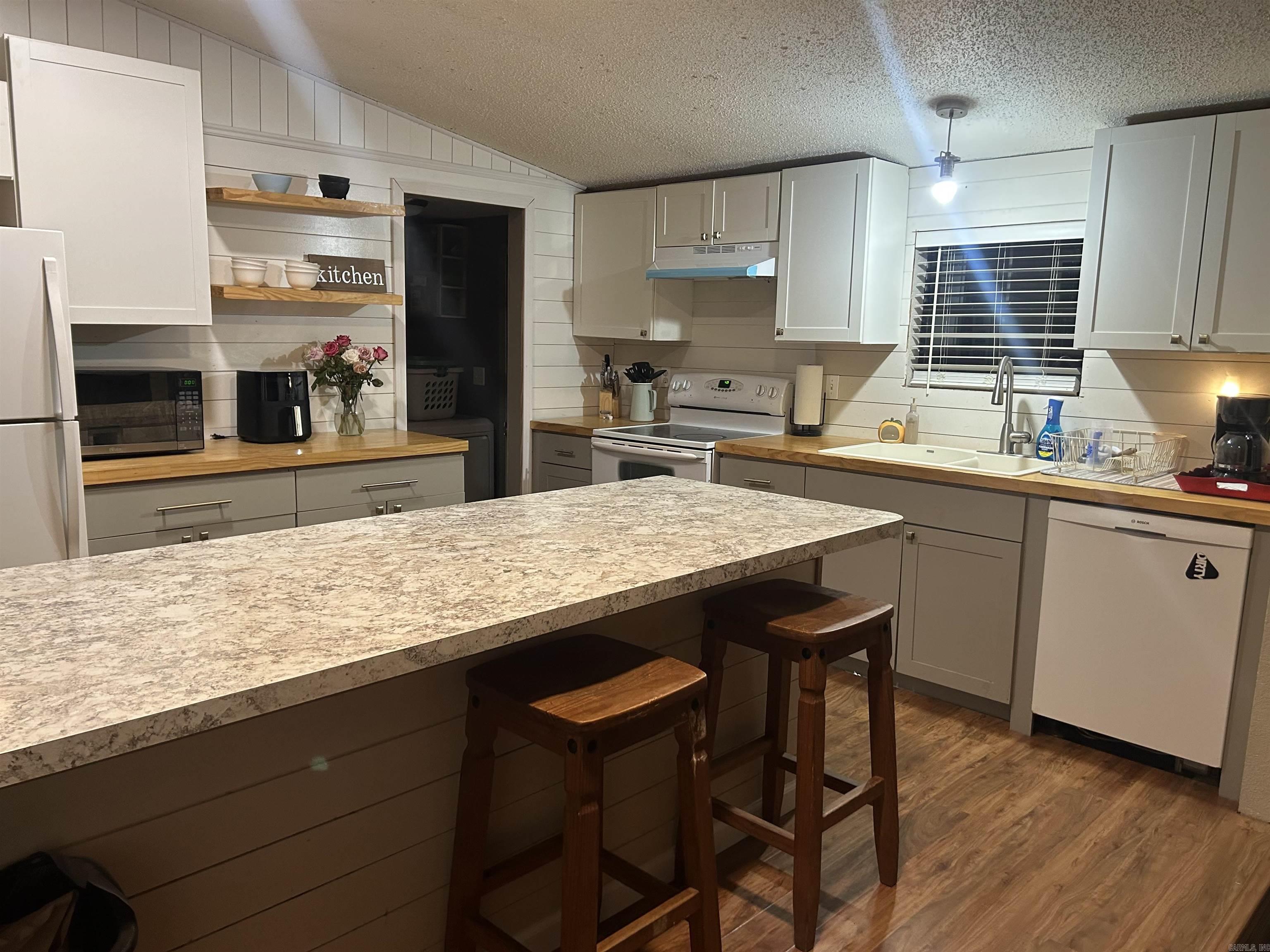 409  River Dr  Heber Springs, AR