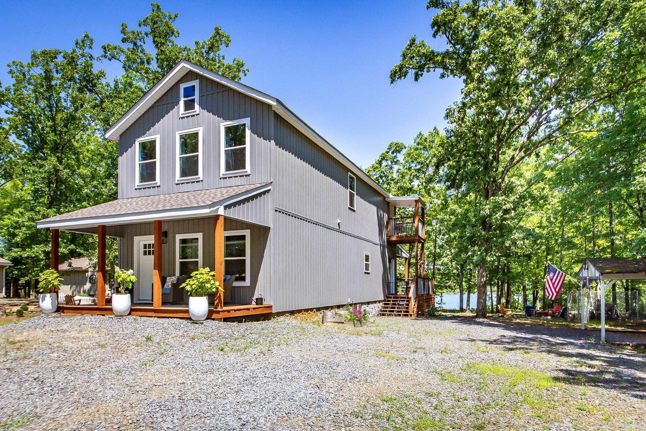14  Air Rd.  Higden, AR