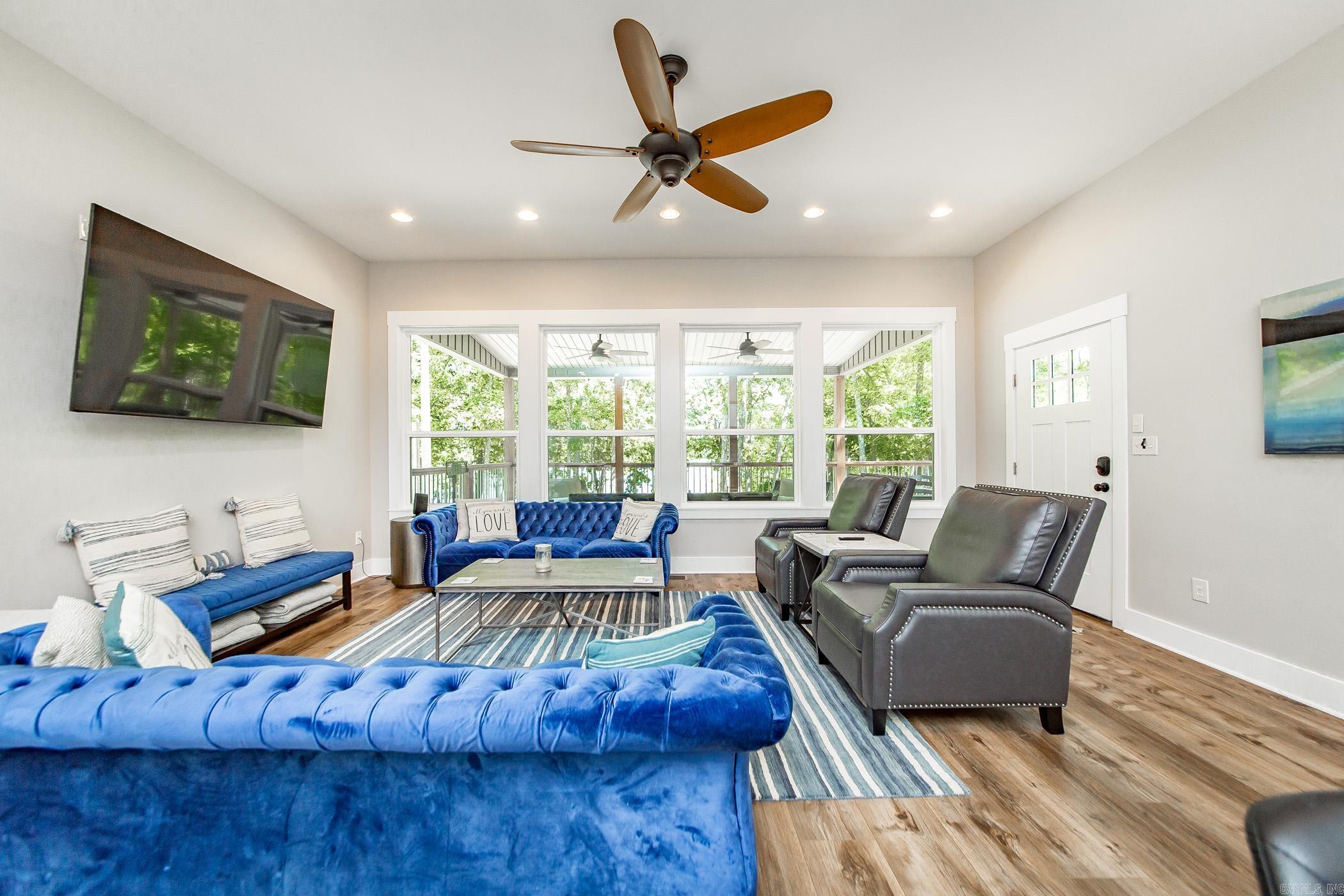 14  Air Rd.  Higden, AR