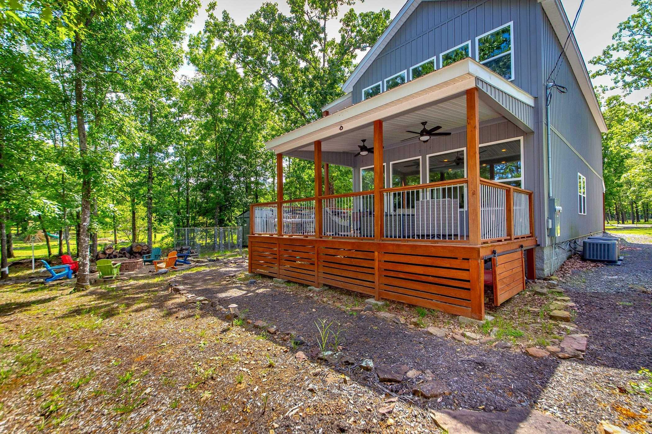 14  Air Rd.  Higden, AR
