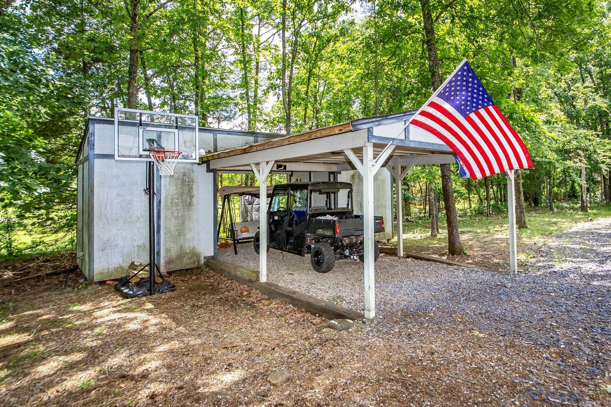 14  Air Rd.  Higden, AR