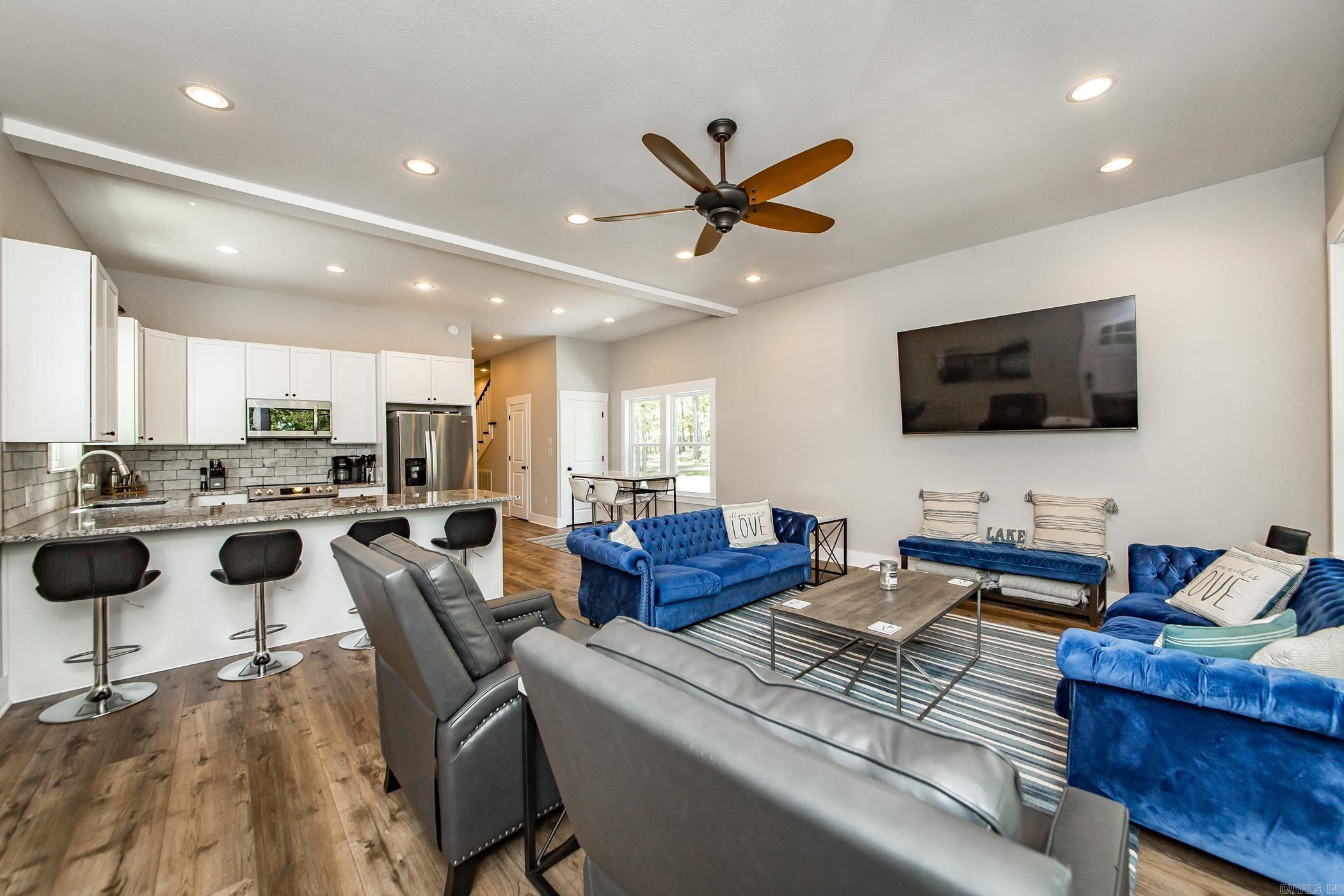 14  Air Rd.  Higden, AR