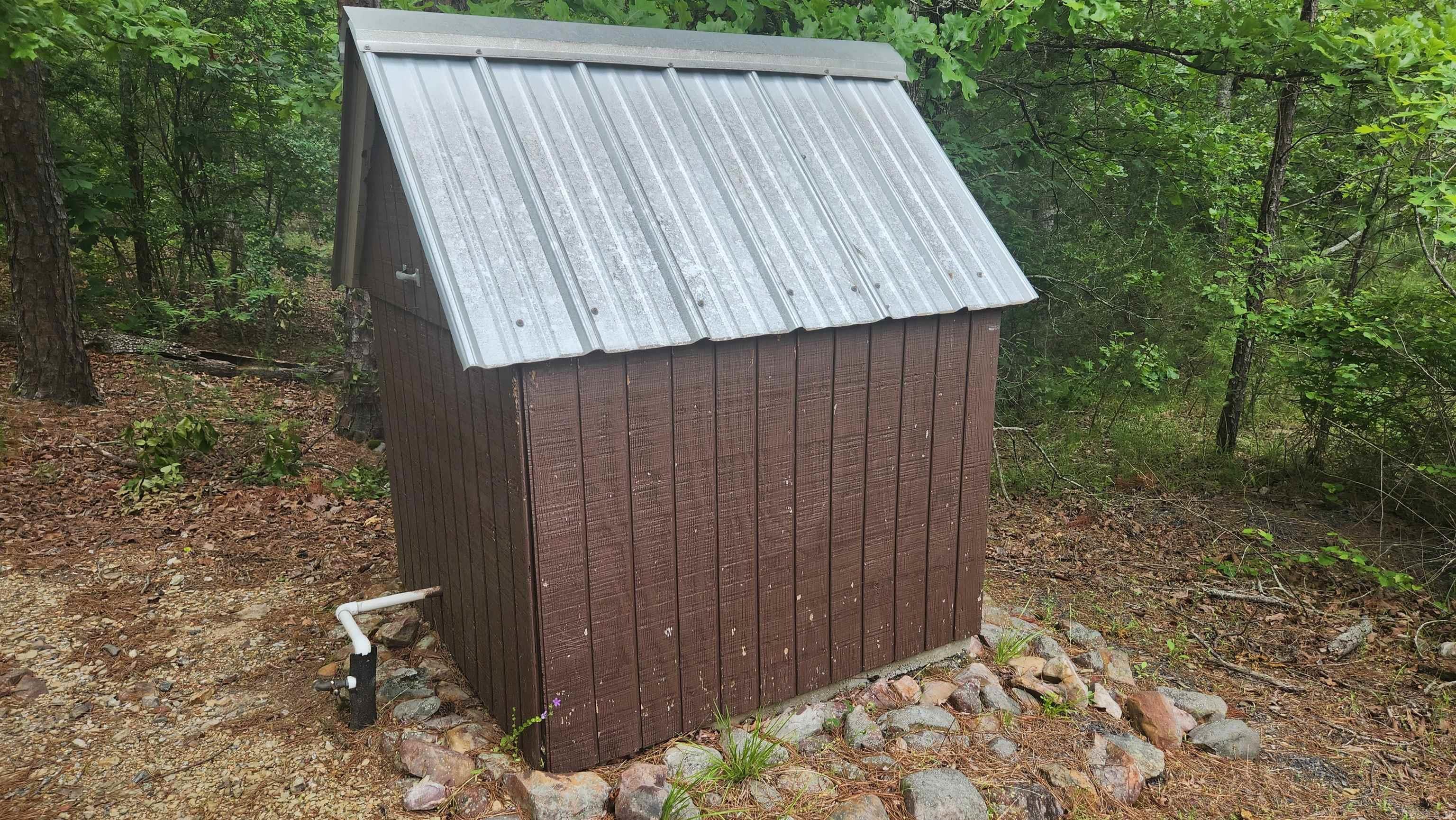 180  Herschel B Guinn Rd  Story, AR