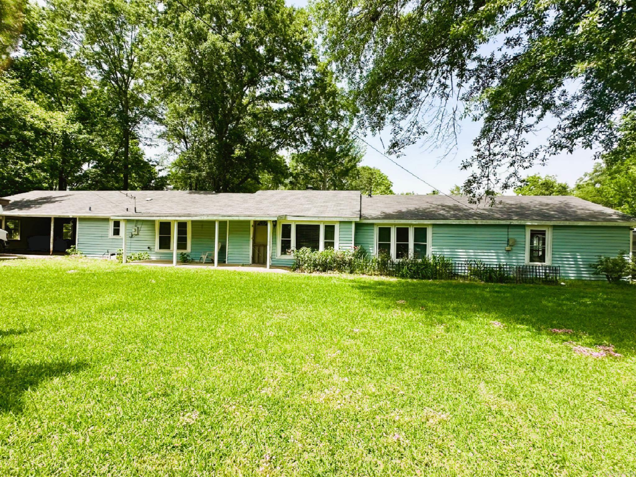 212  McMahan St  Crossett, AR