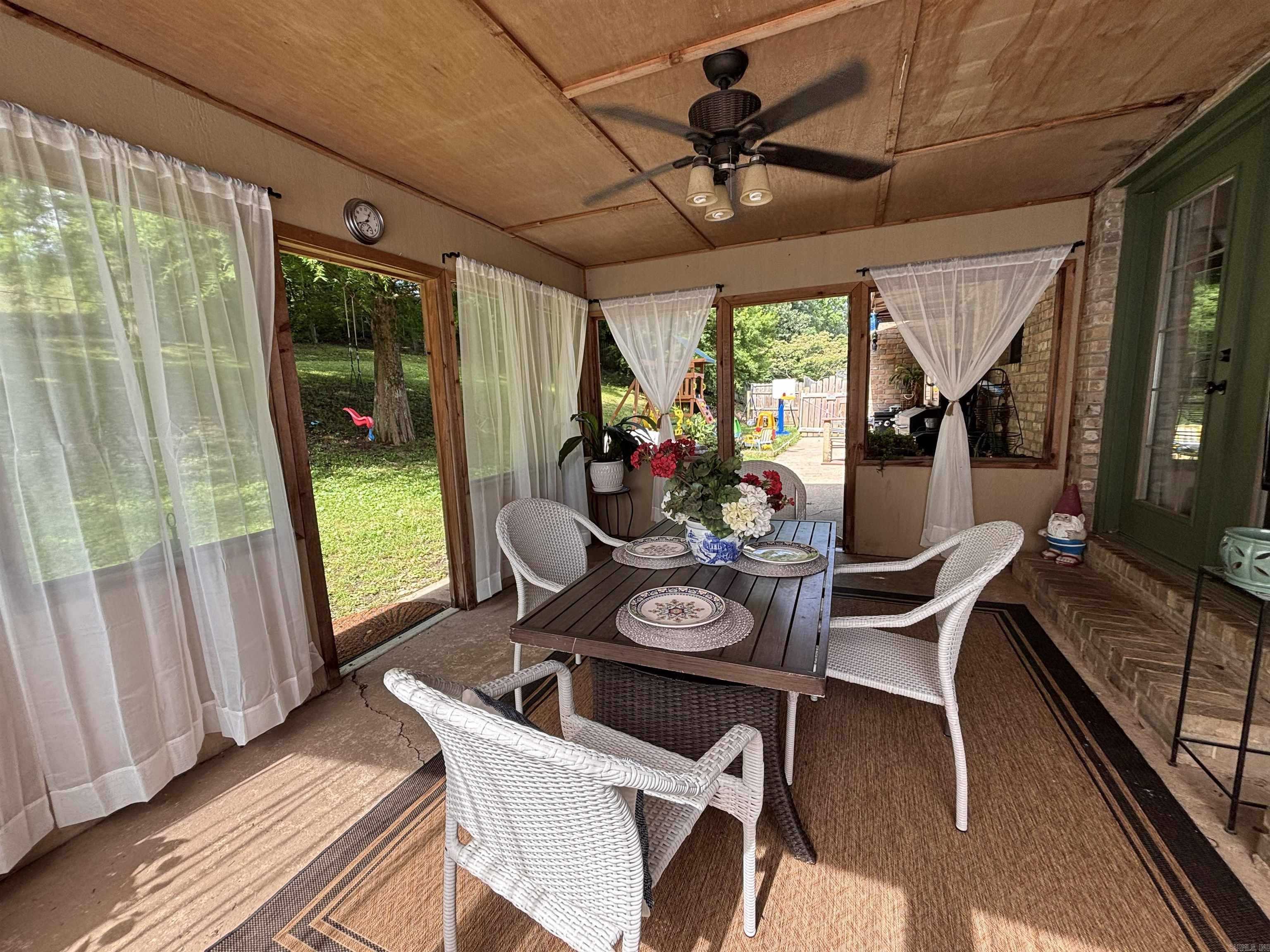 615  Miller  Benton, AR