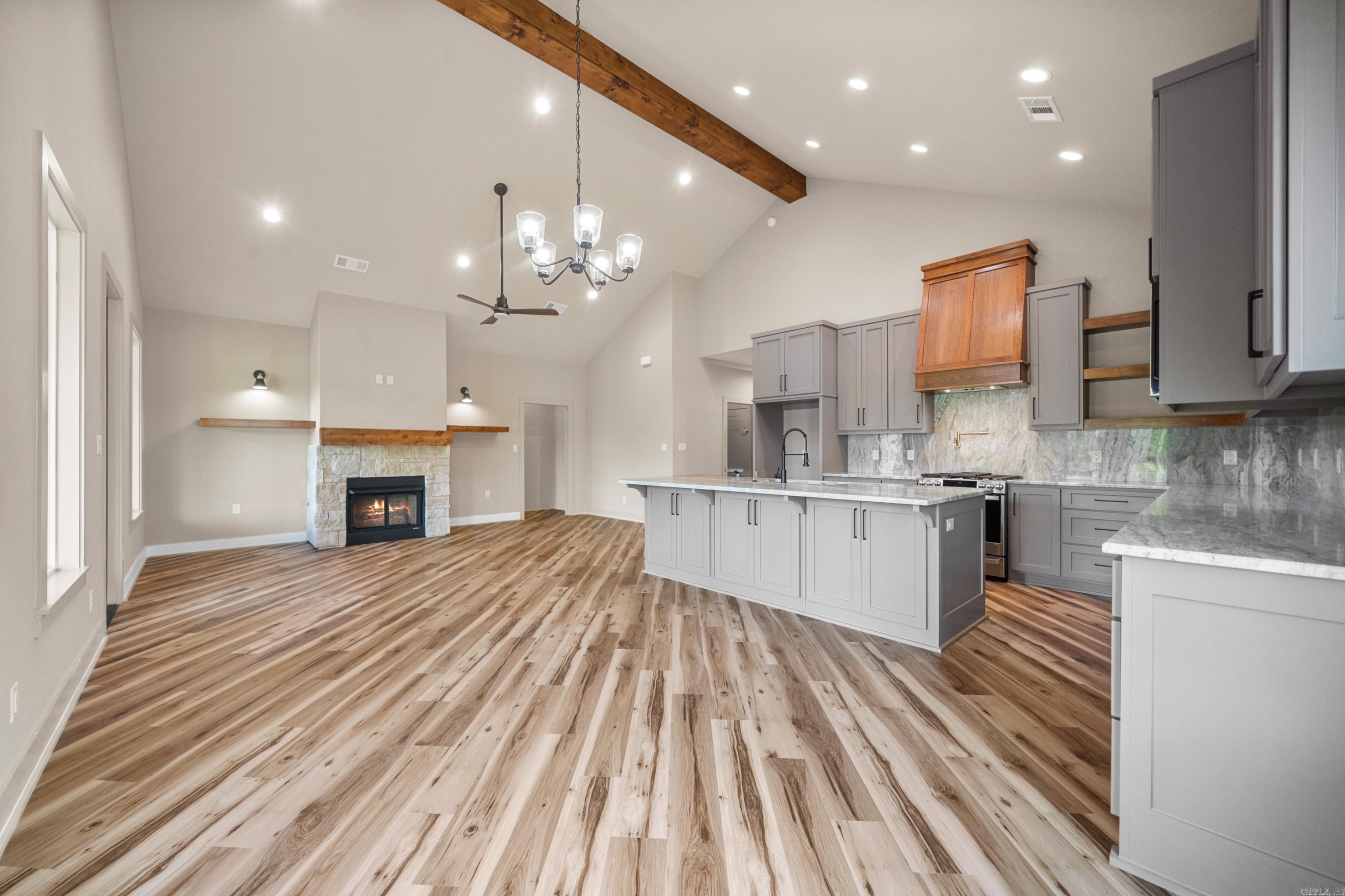 242  San Carlos Pt  Hot Springs, AR