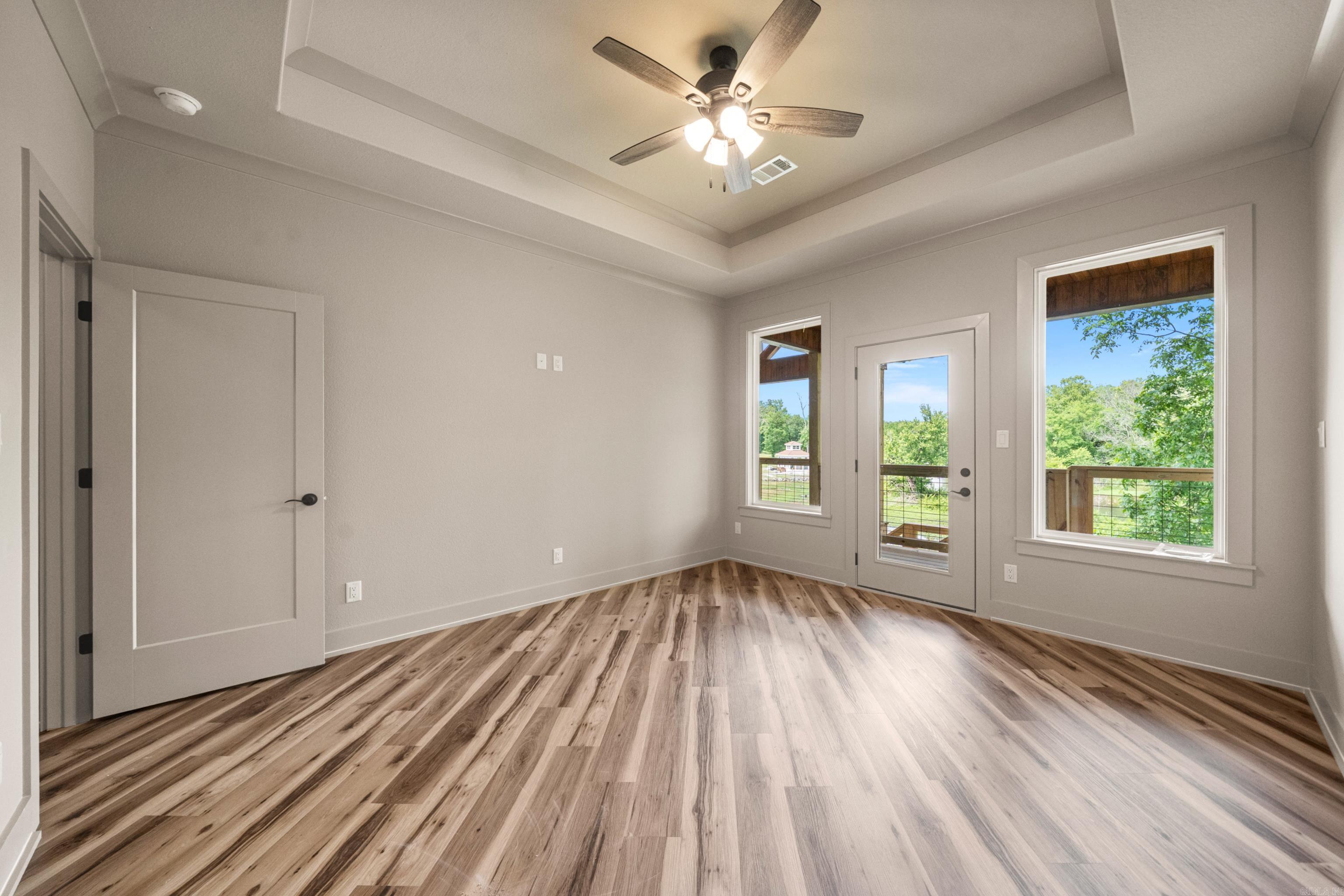 242  San Carlos Pt  Hot Springs, AR