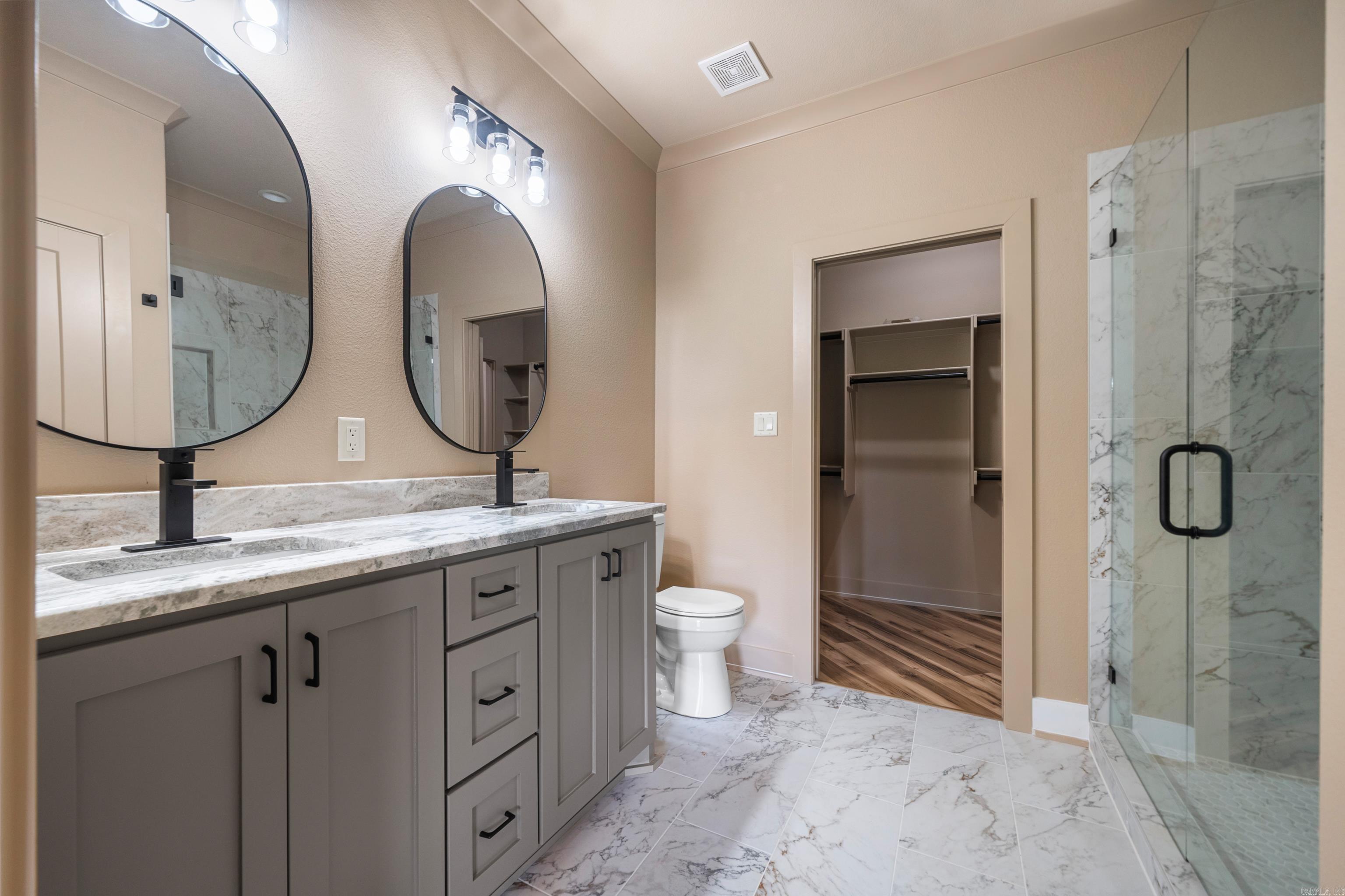 242  San Carlos Pt  Hot Springs, AR