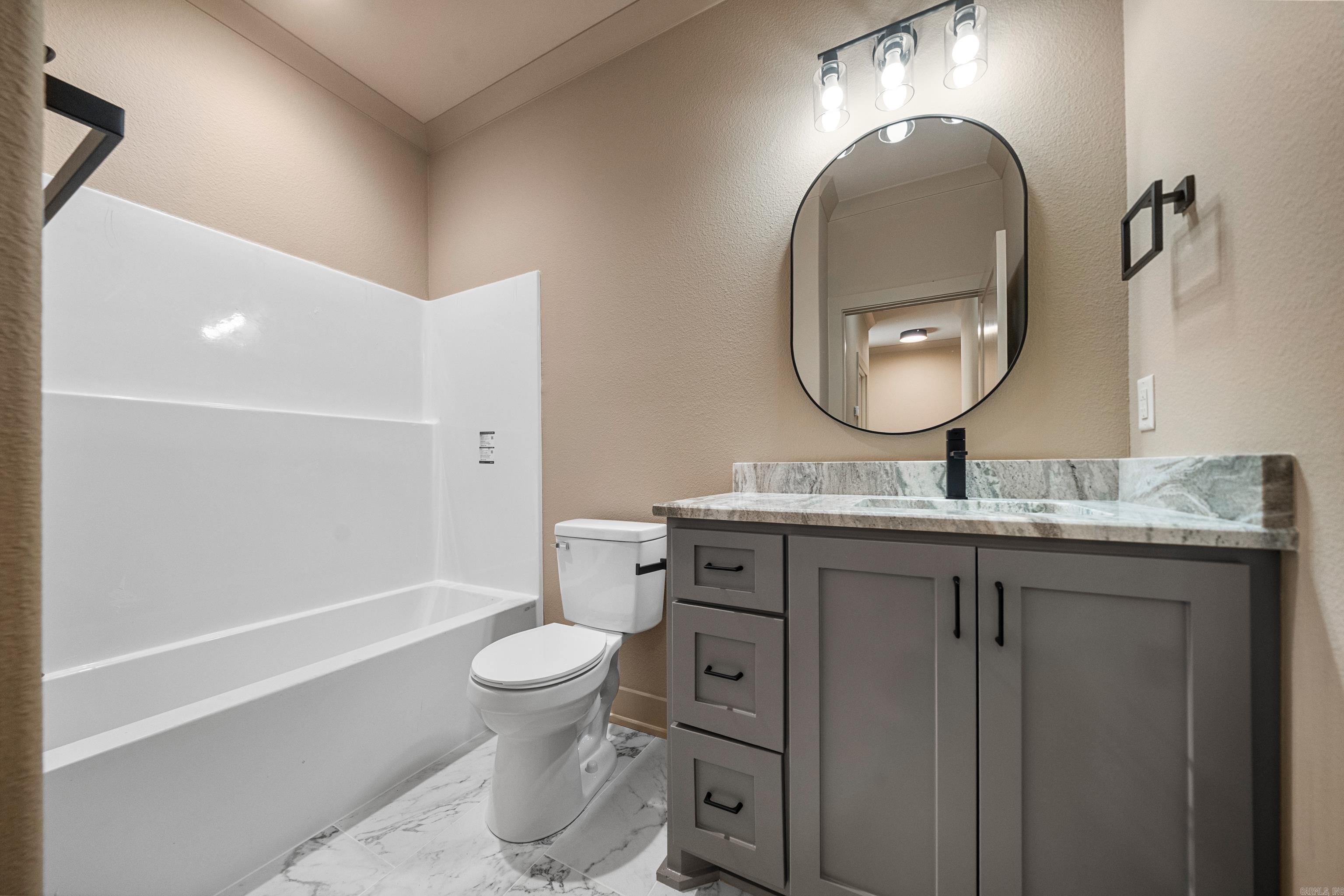 242  San Carlos Pt  Hot Springs, AR