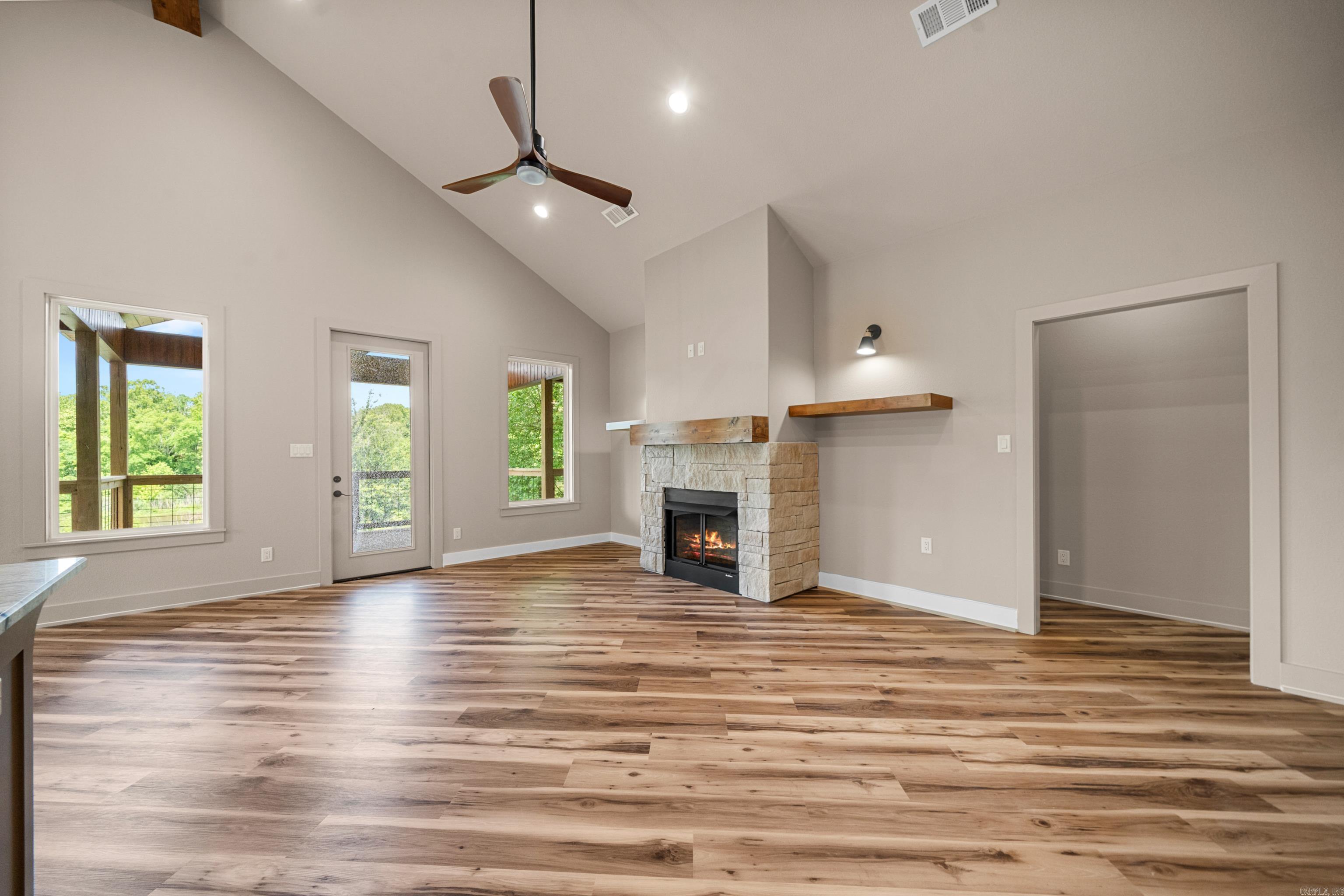 242  San Carlos Pt  Hot Springs, AR