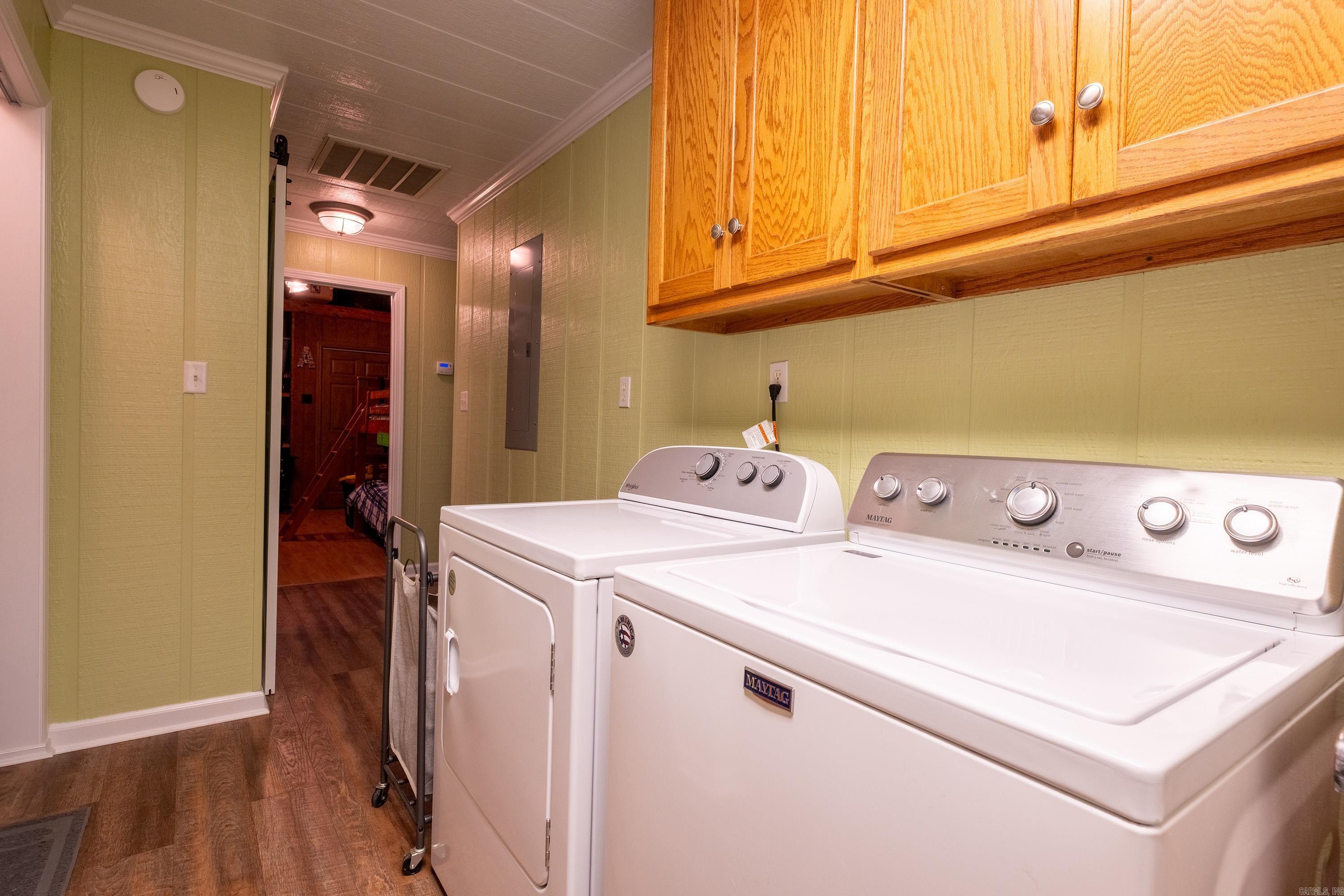 113  Laura  Searcy, AR