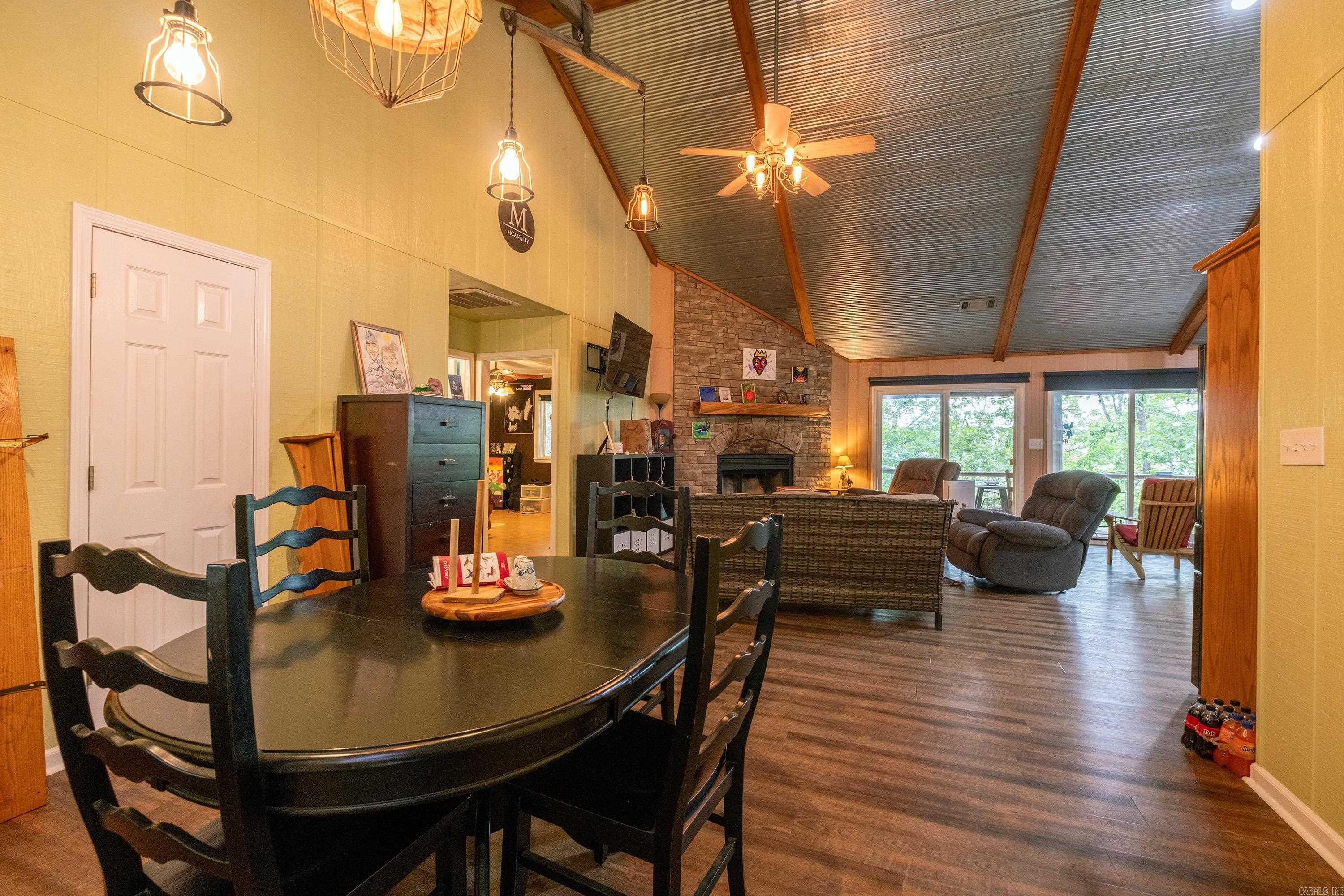 113  Laura  Searcy, AR
