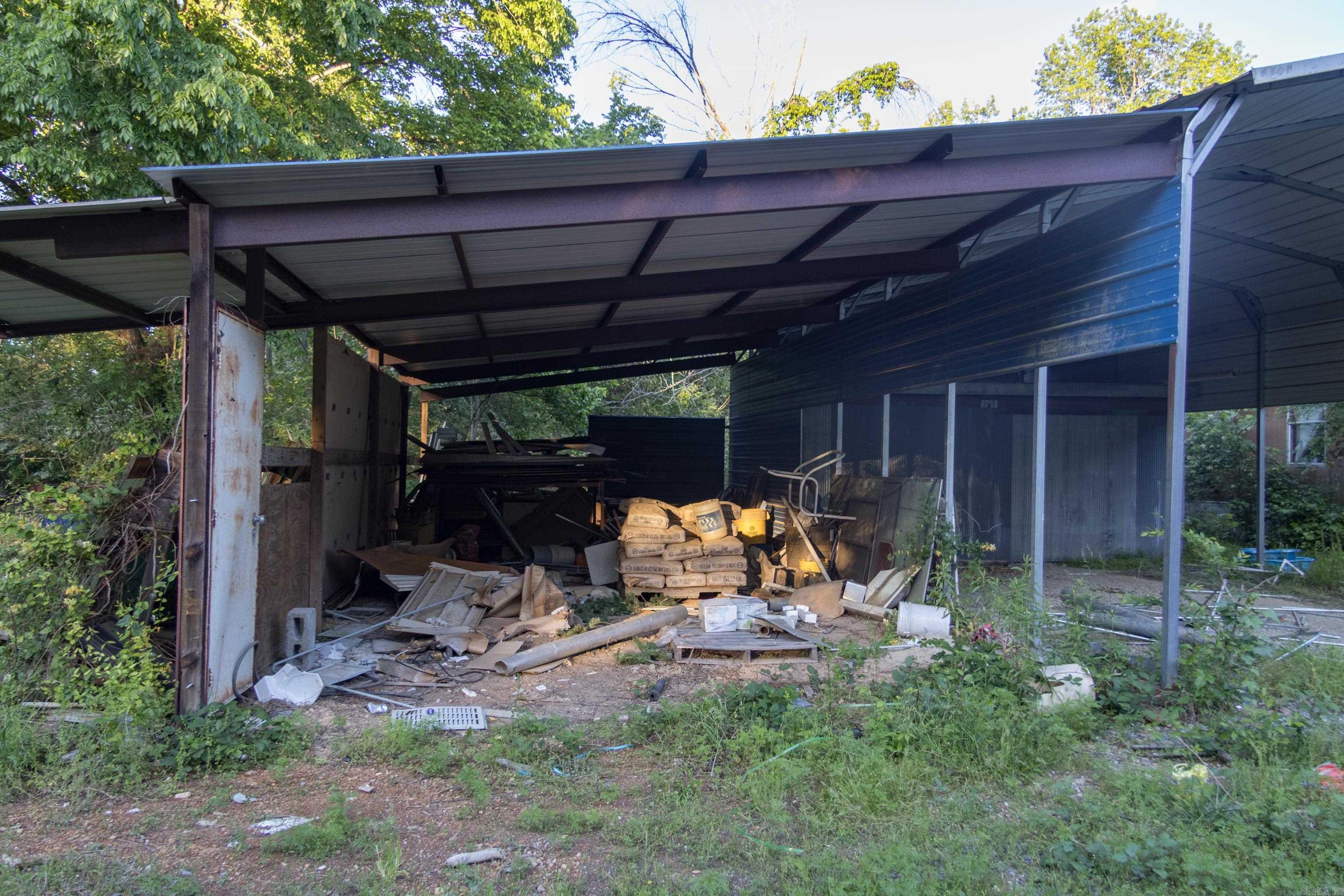 186 W 4  Cove, AR