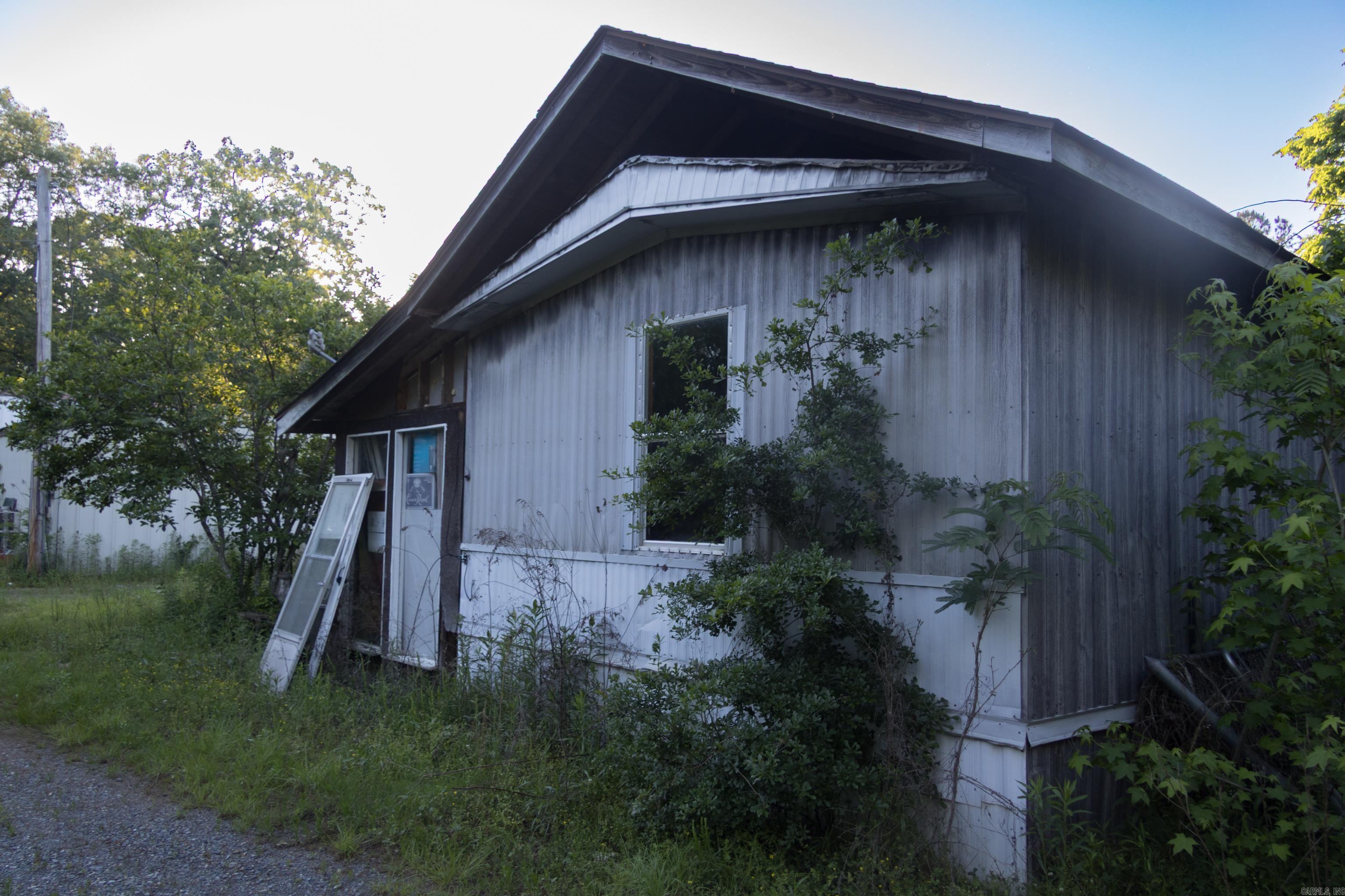 186 W 4  Cove, AR
