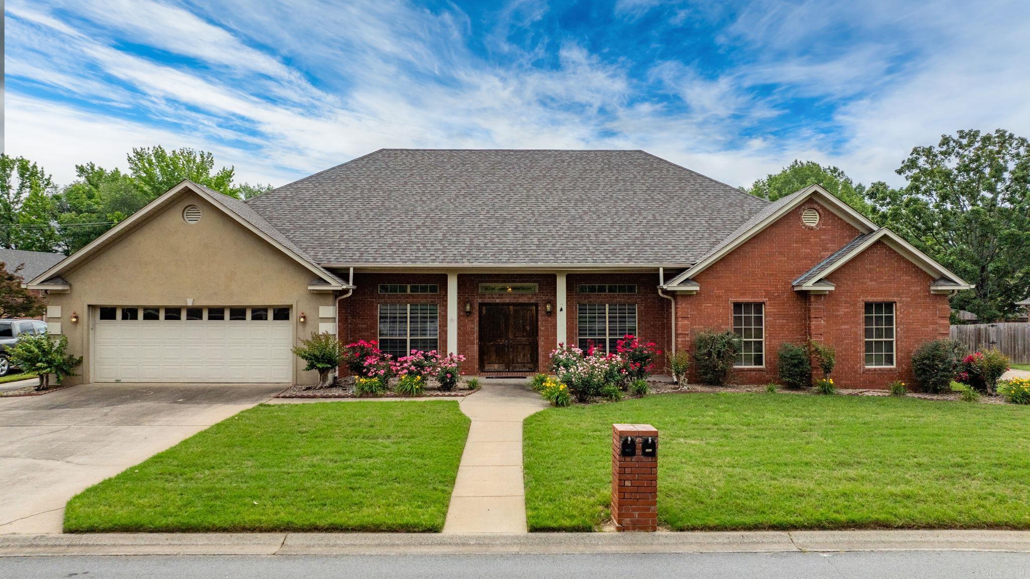 1940  Royal Drive  Conway, AR