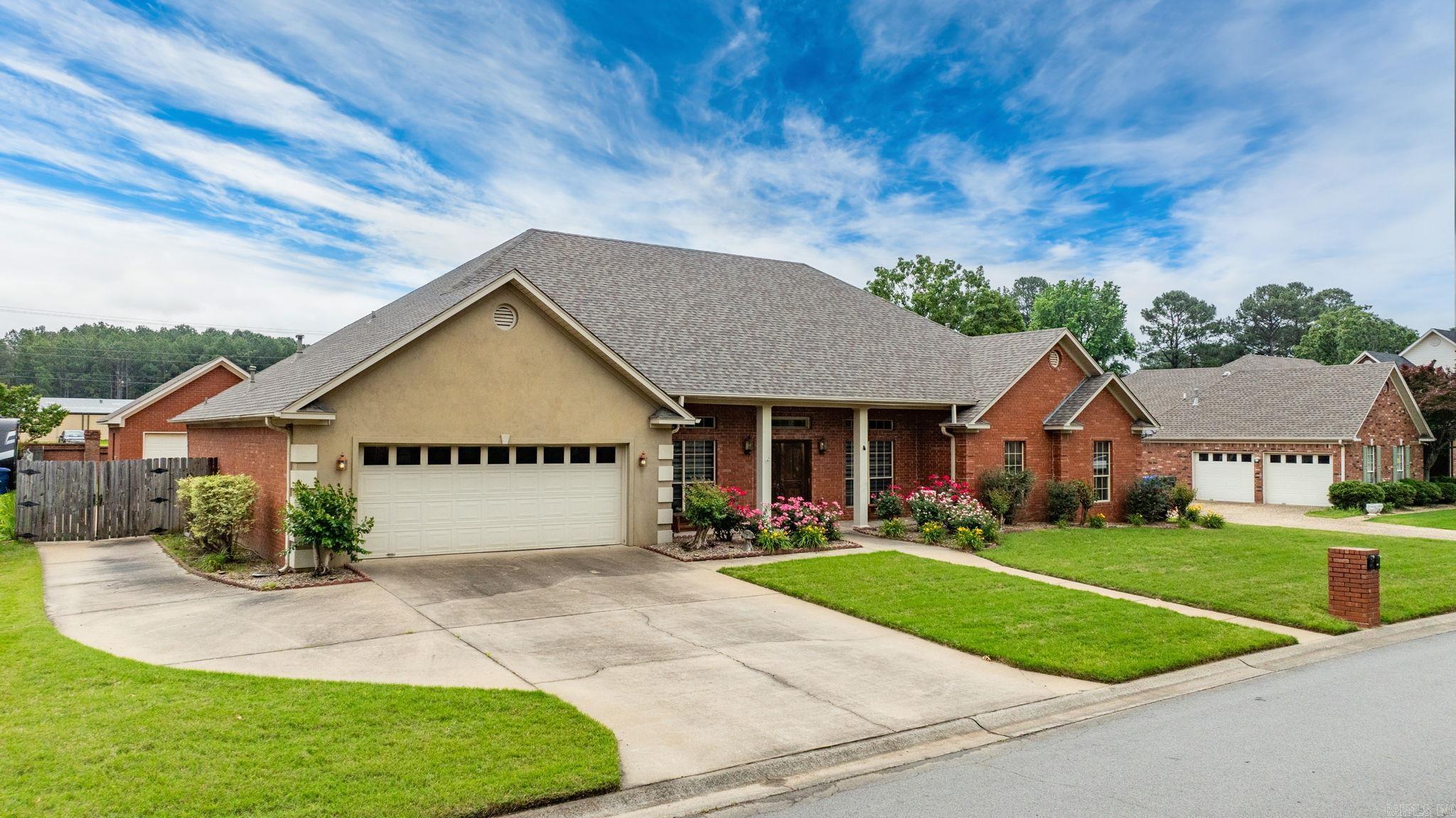 1940  Royal Drive  Conway, AR