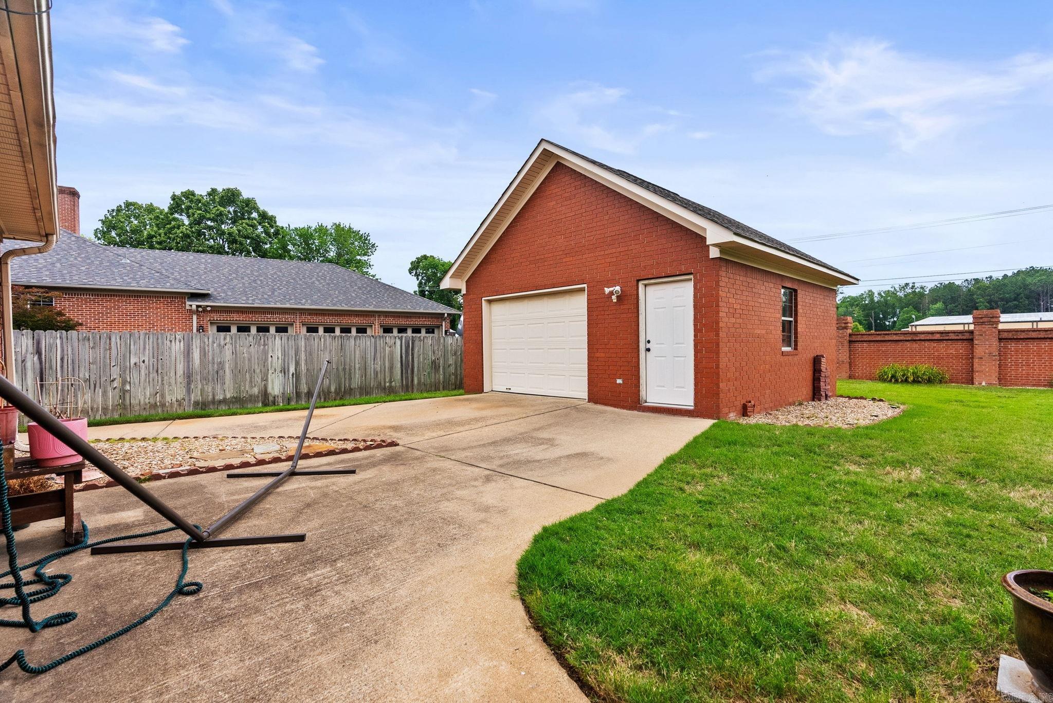 1940  Royal Drive  Conway, AR