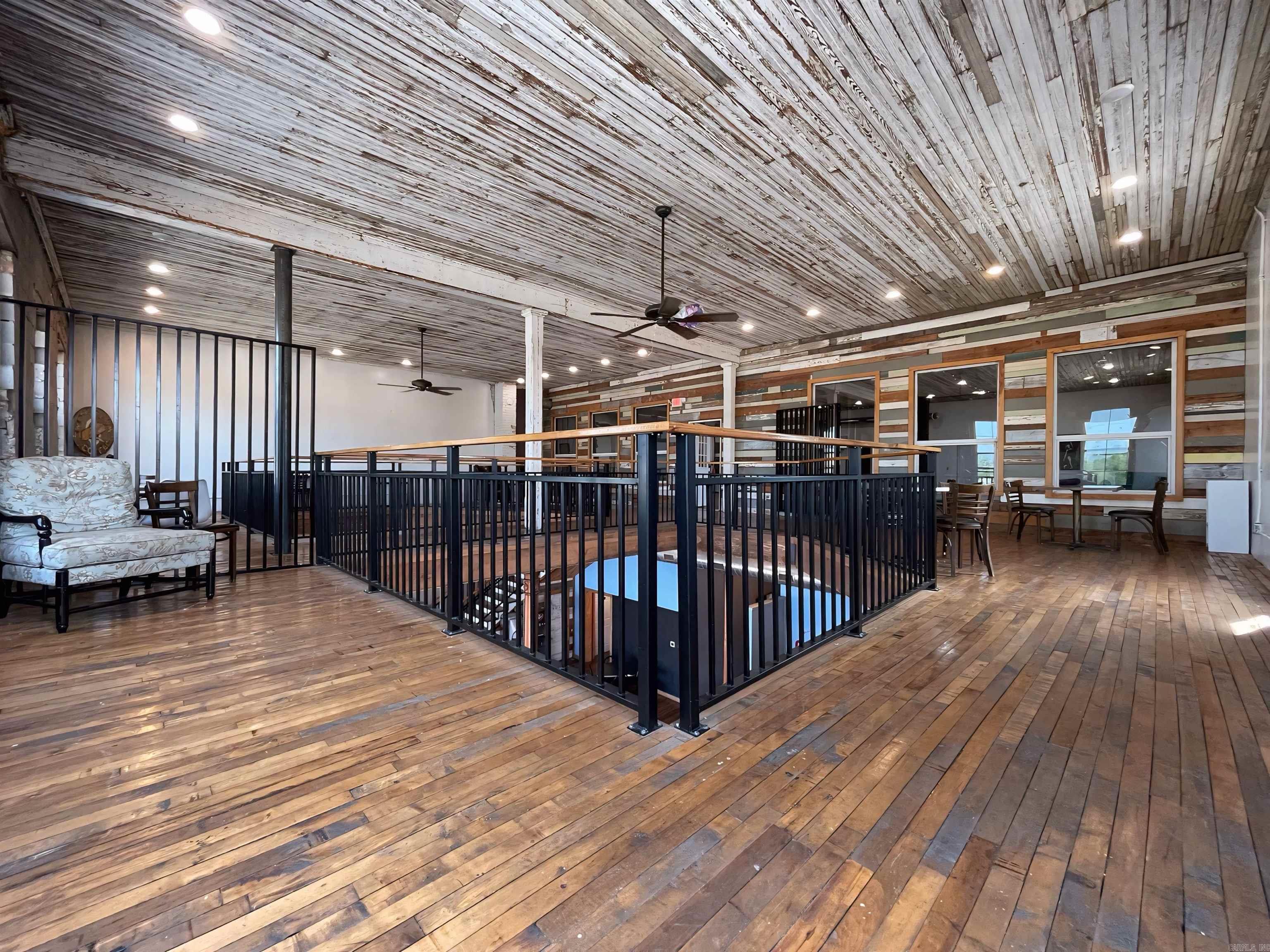 601  Mena  Mena, AR