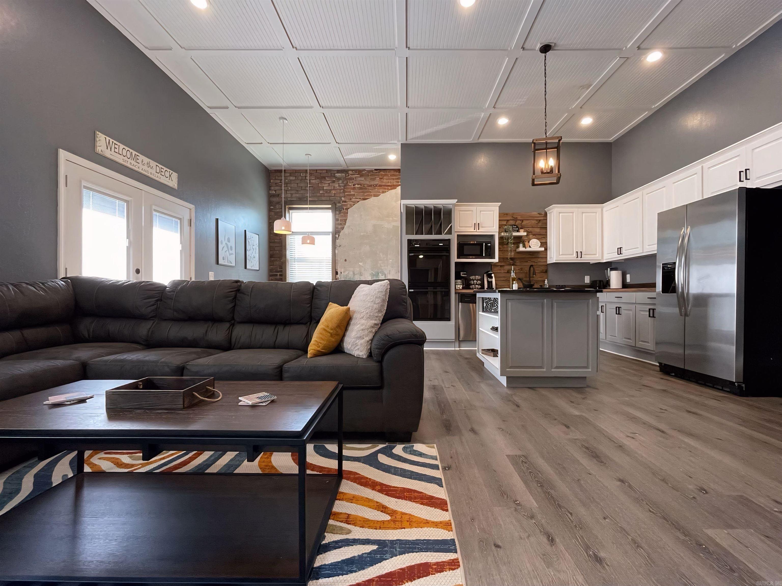601  Mena  Mena, AR