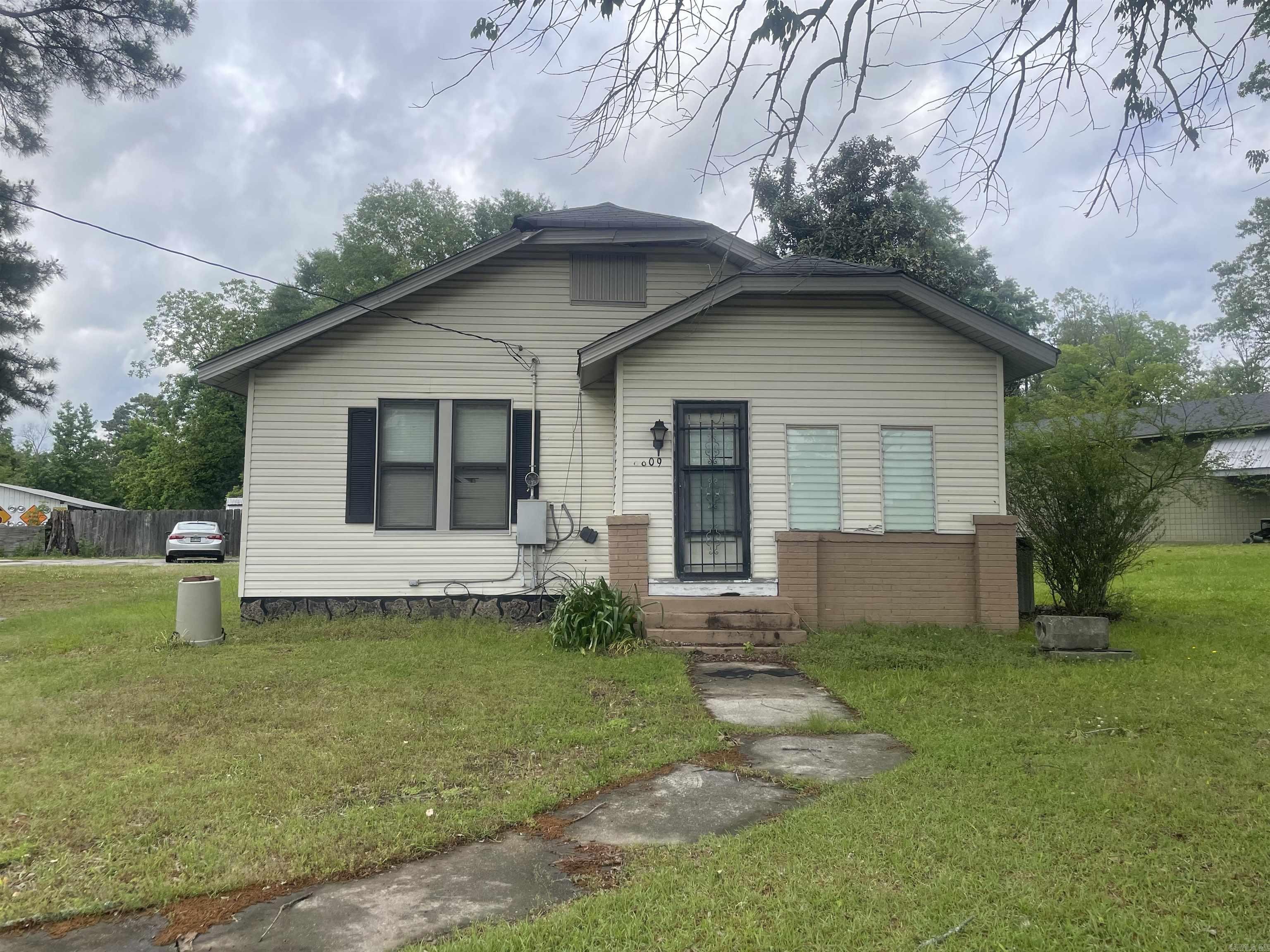 8809  270 Highway  White Hall, AR