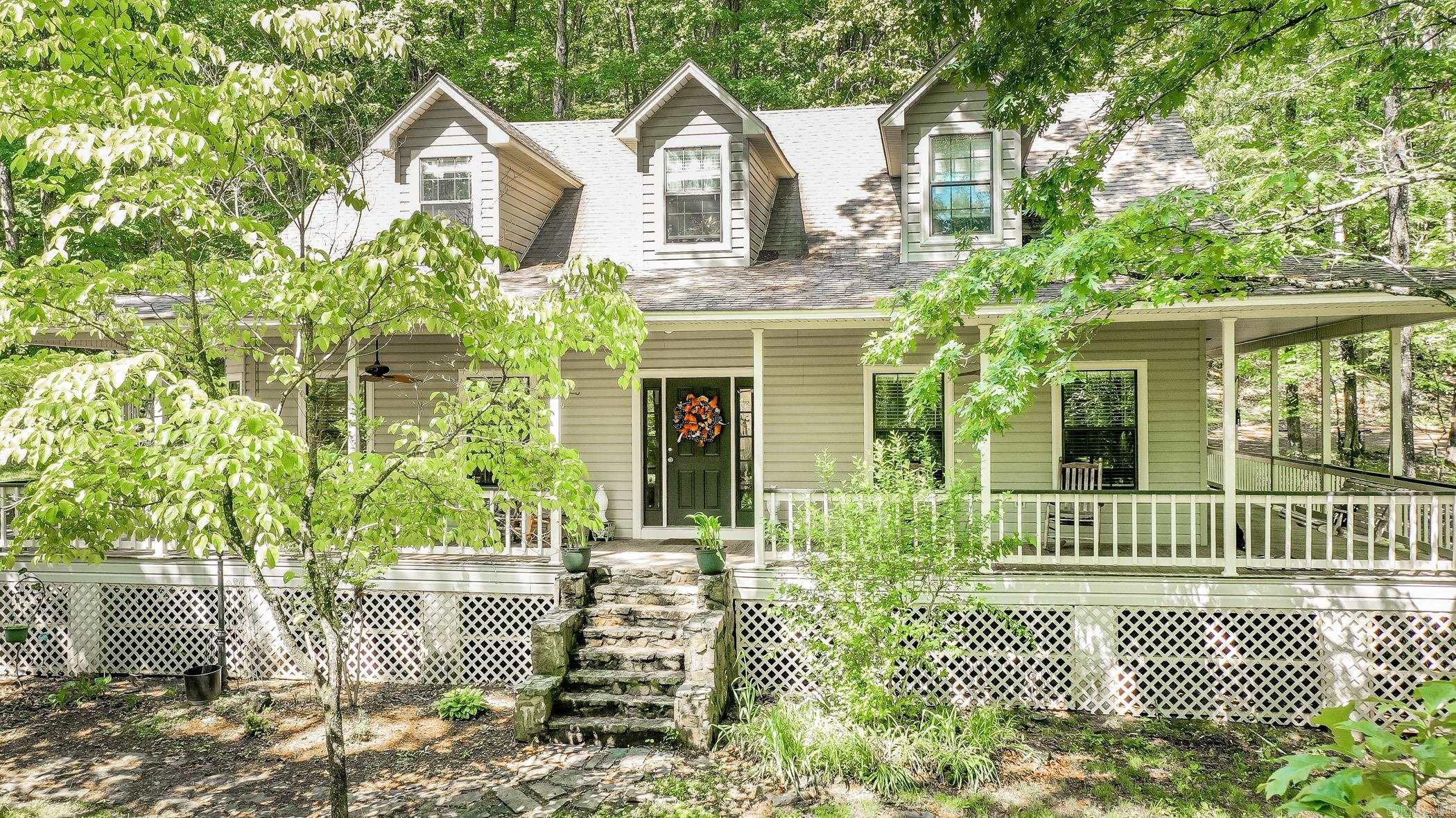 420  Shadow  Clinton, AR