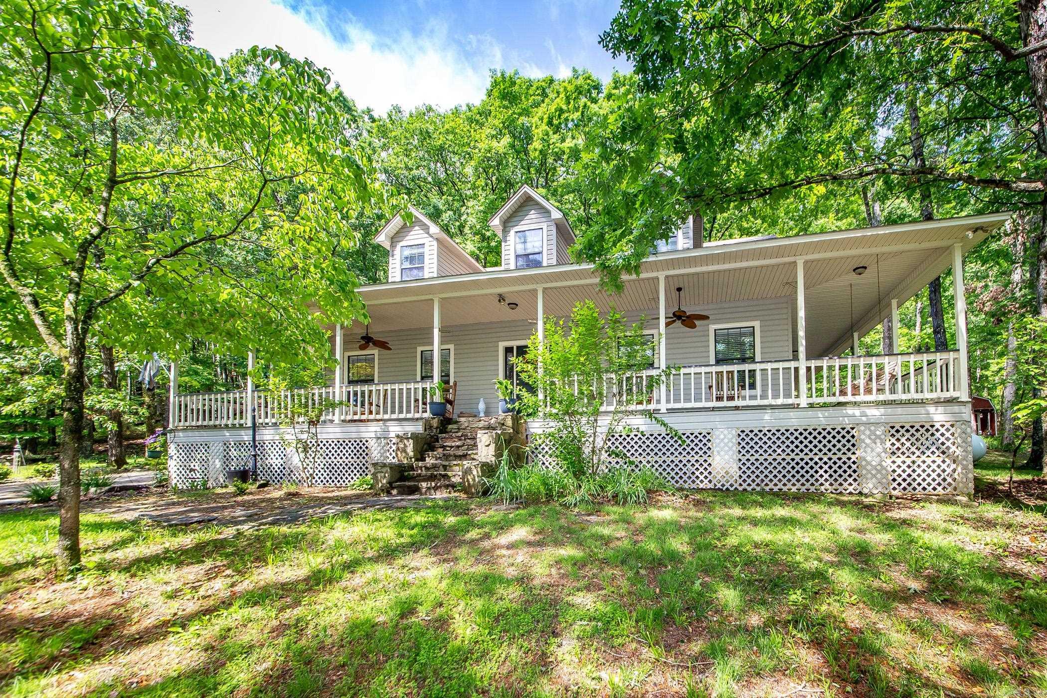420  Shadow  Clinton, AR