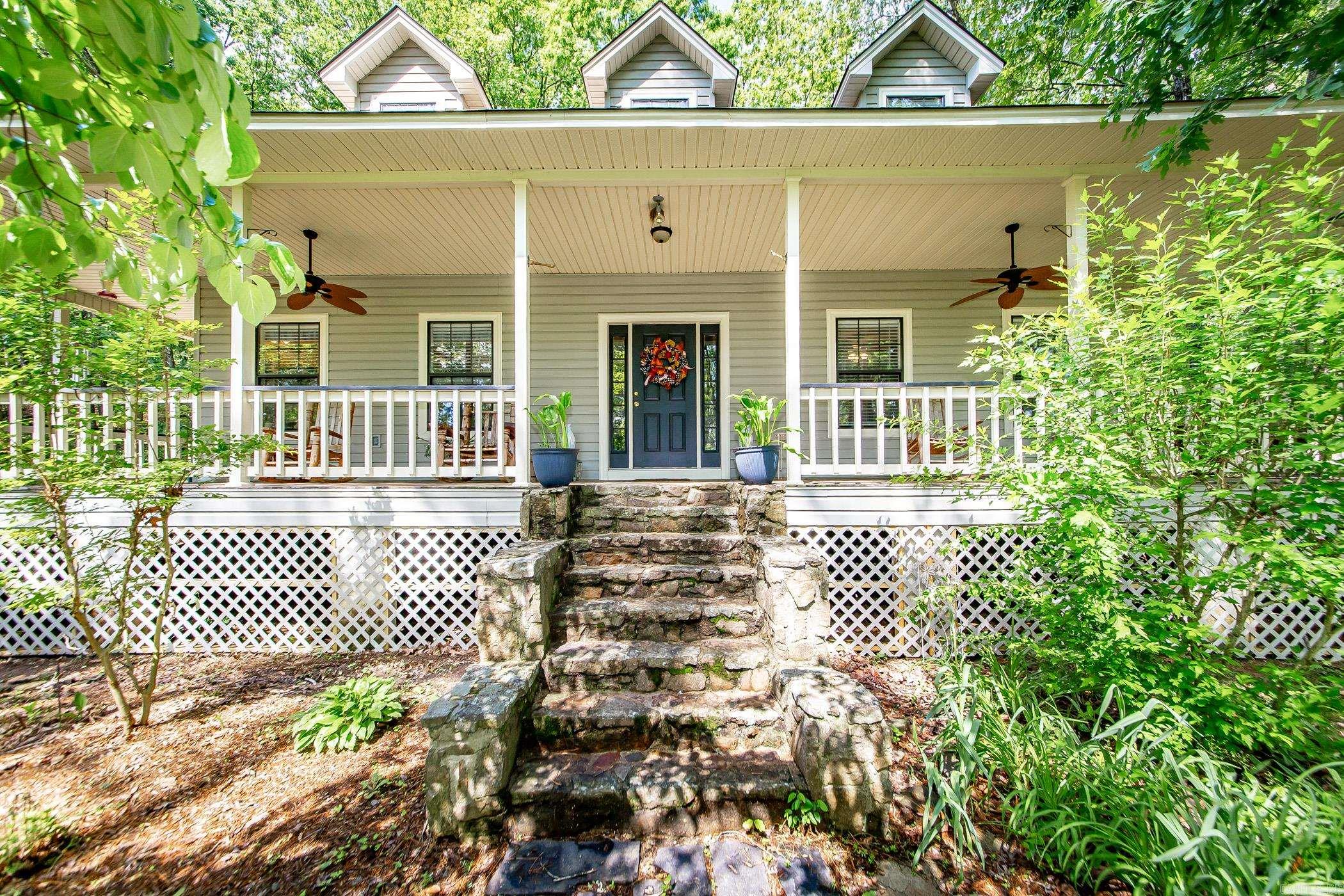 420  Shadow  Clinton, AR