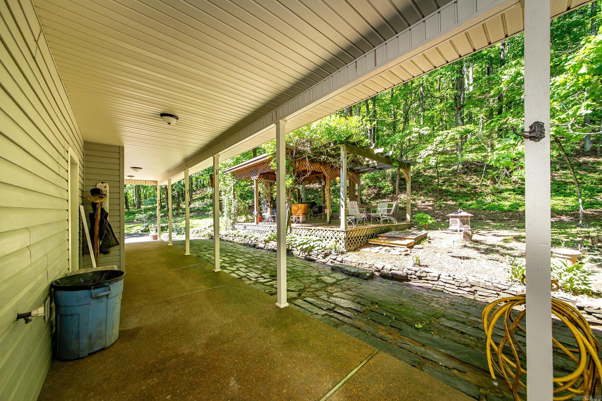 420  Shadow  Clinton, AR