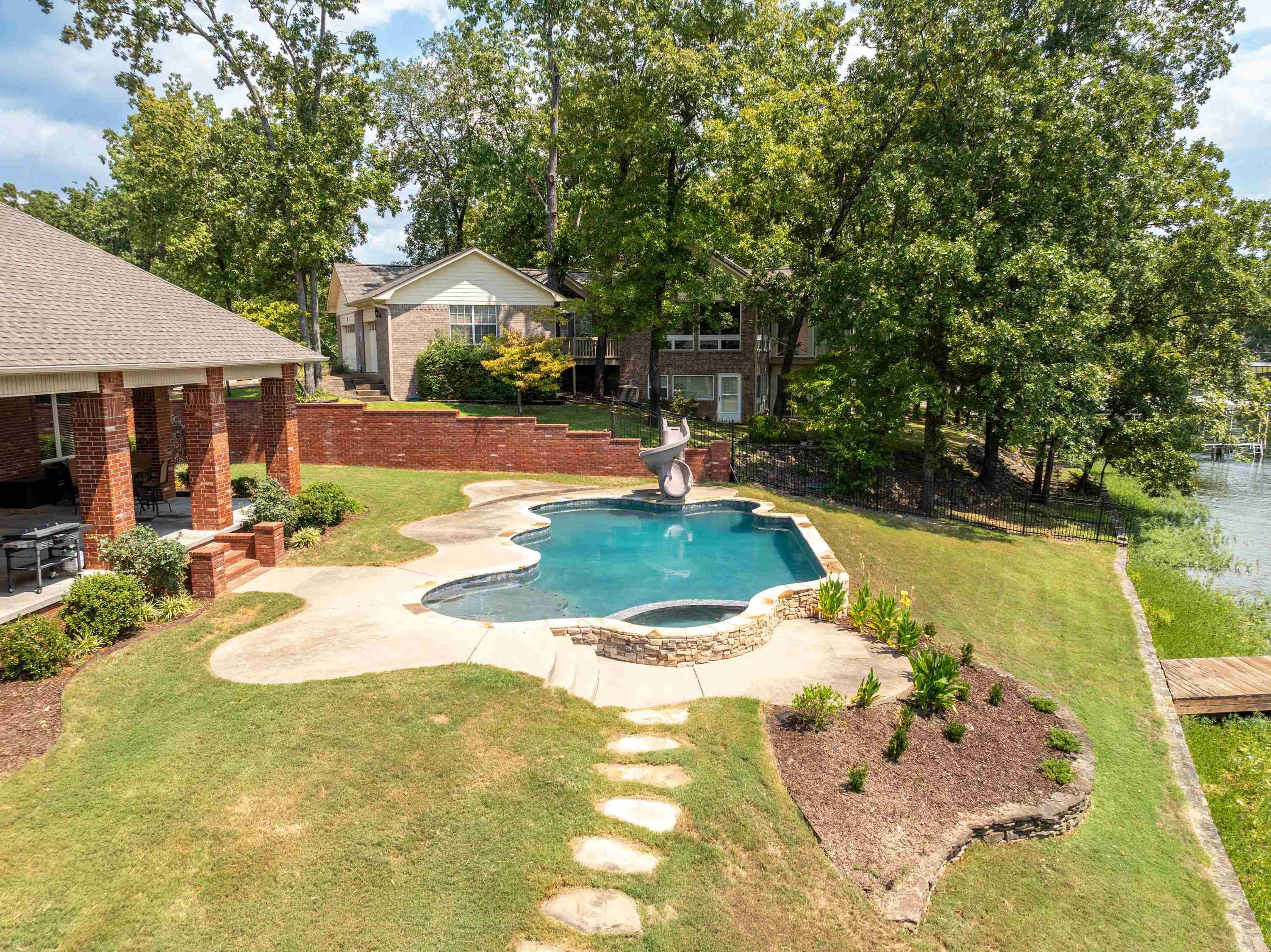 20  Stonegate  Hot Springs, AR