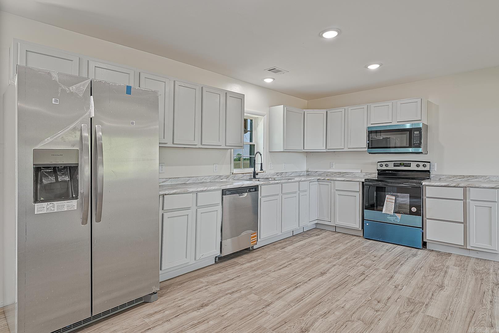 254 County Road 638 Bay, AR 72411