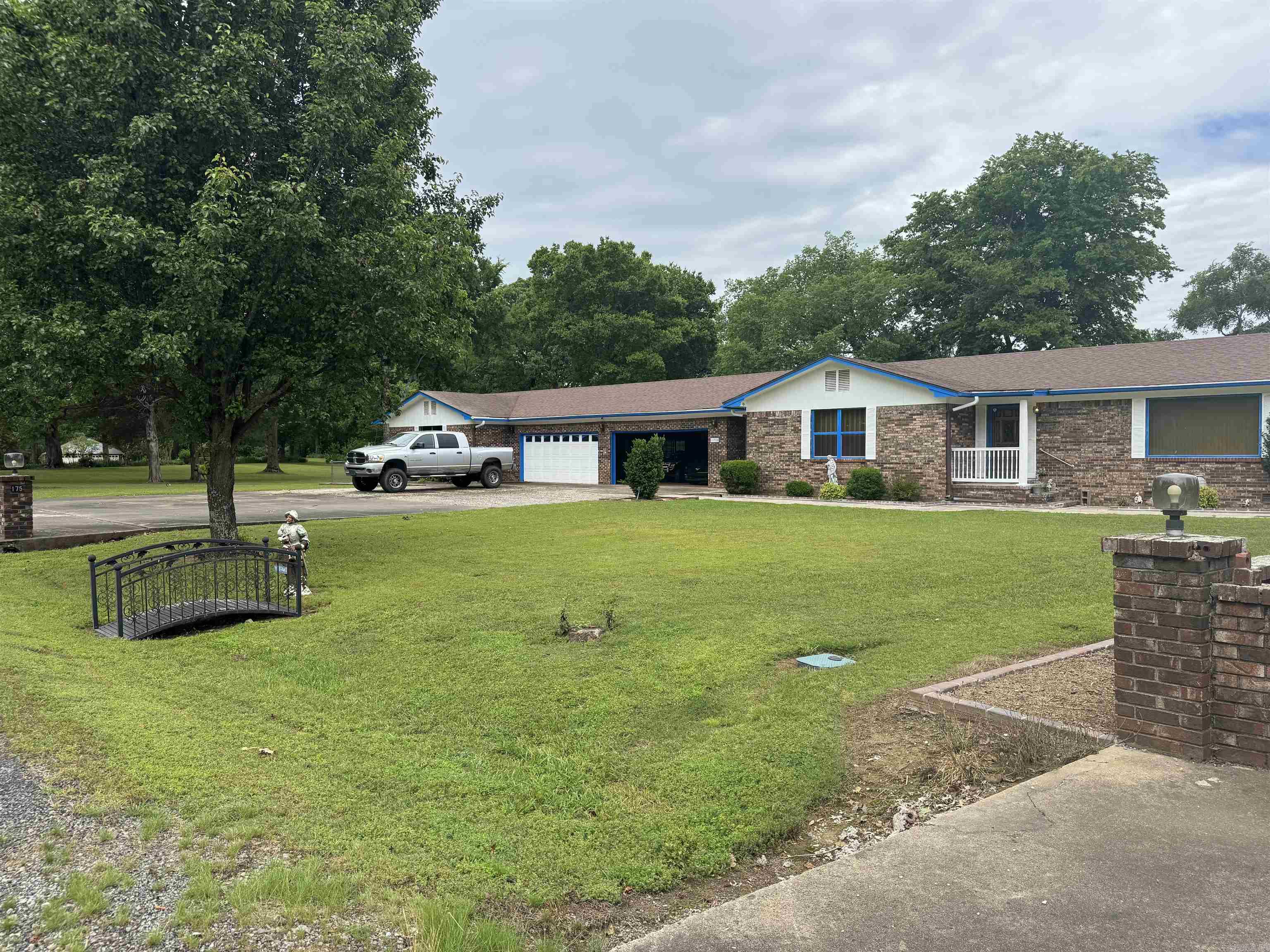175  County Road 2733  London, AR