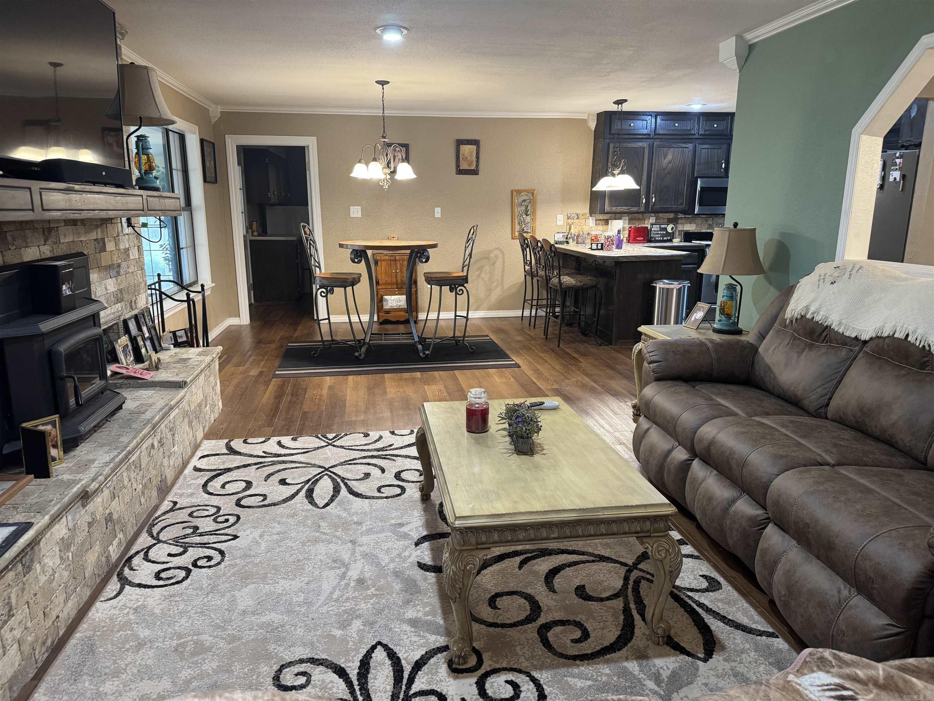 175  County Road 2733  London, AR