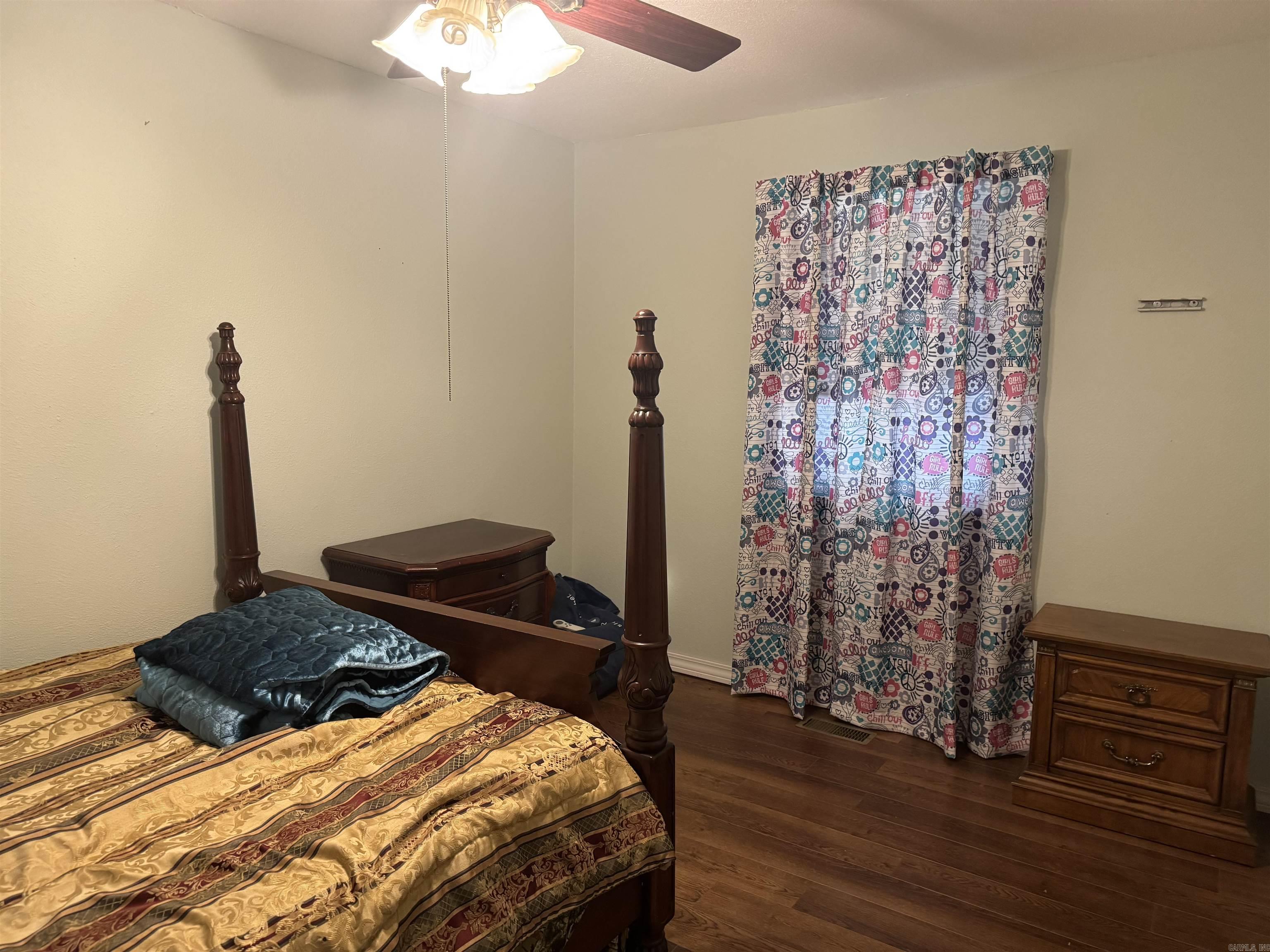 175 County Road 2733  London, AR