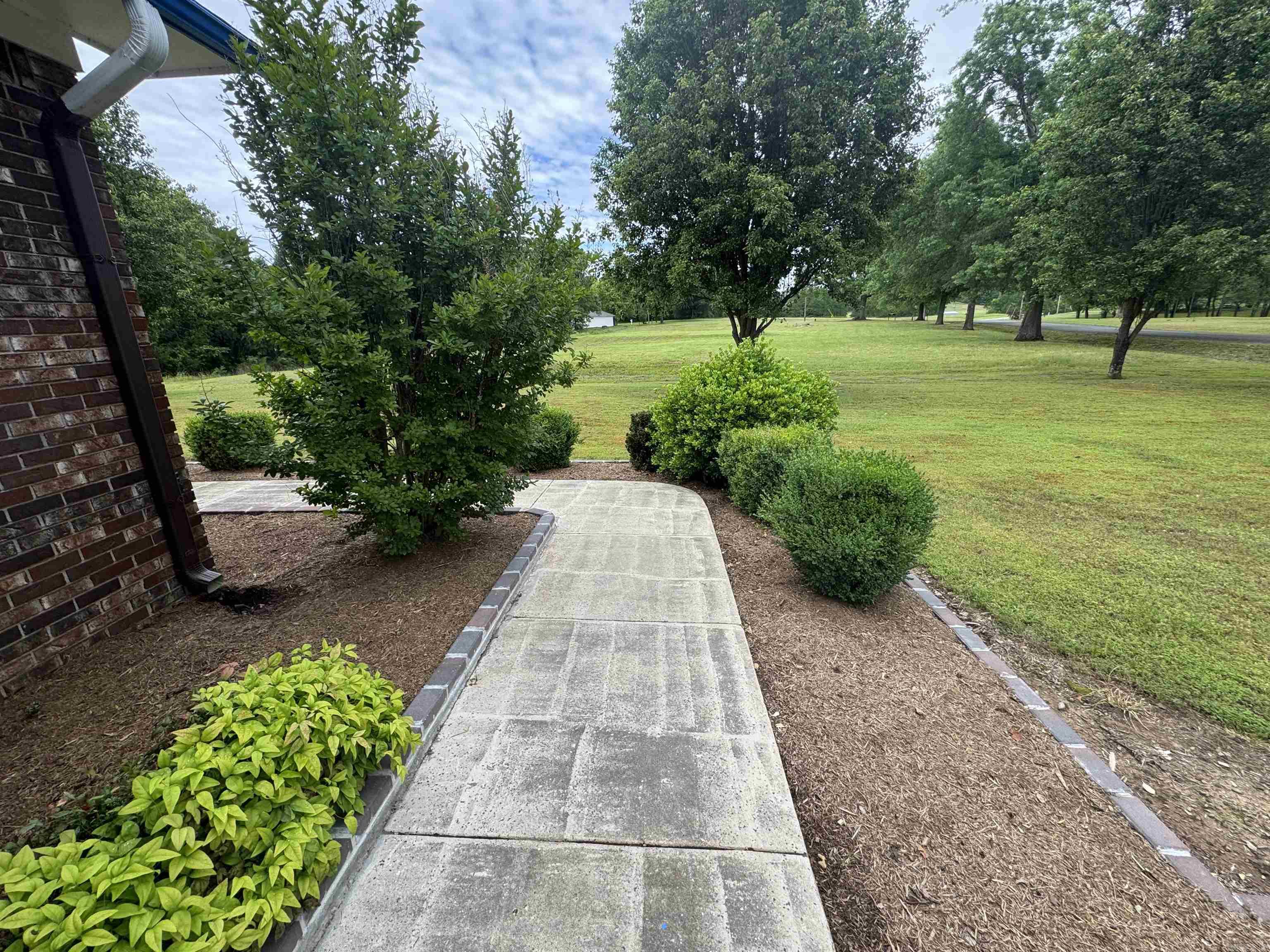 175 County Road 2733  London, AR